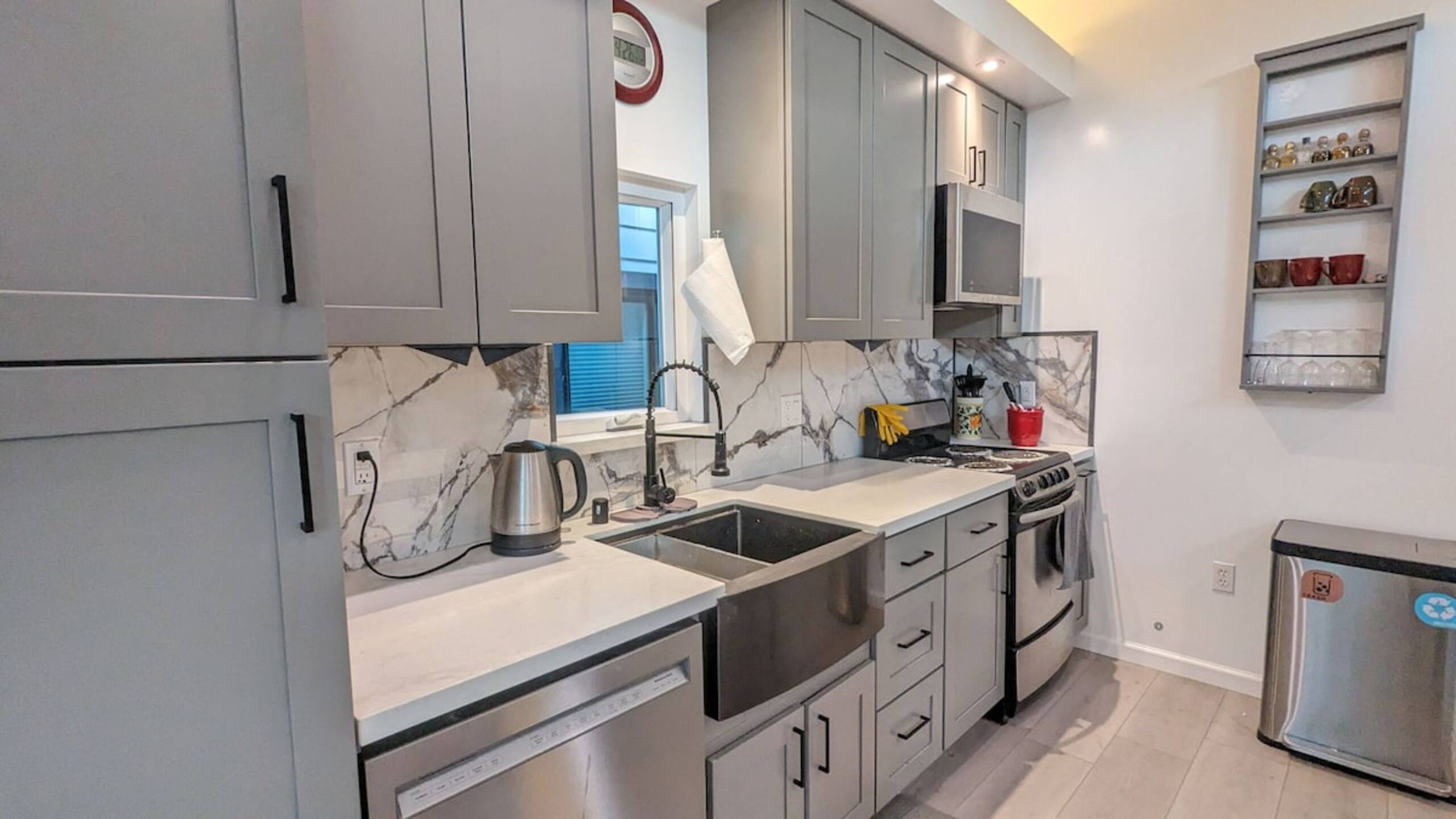 Gated and safe 2 bedroom 2 bath house near SFO - Main photo