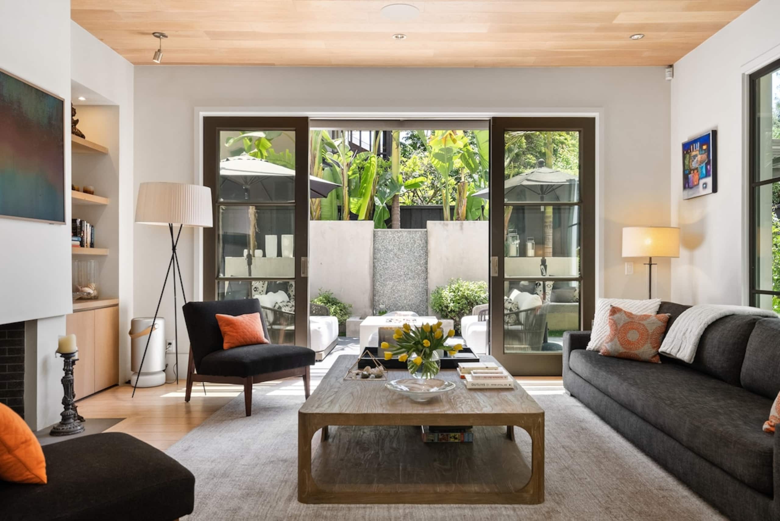 Modern Architectural Oasis in Menlo Park - Main photo