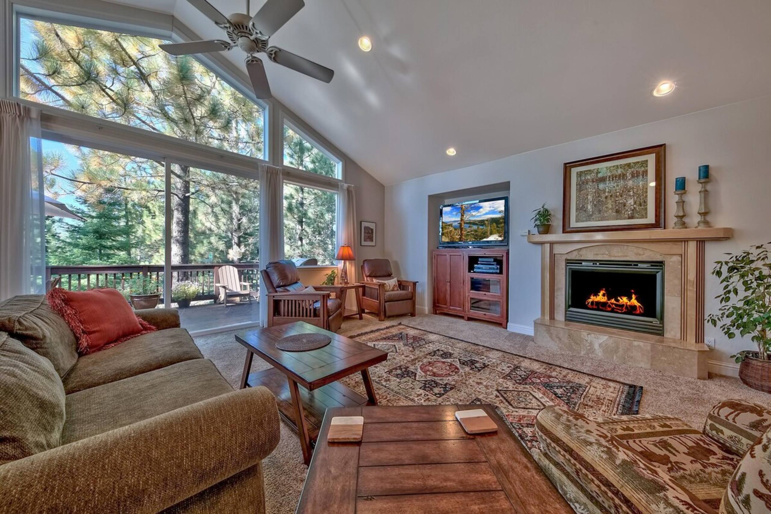 Where Eagles Fly, Hot Tub, Pets ok, great spot - Photo 6