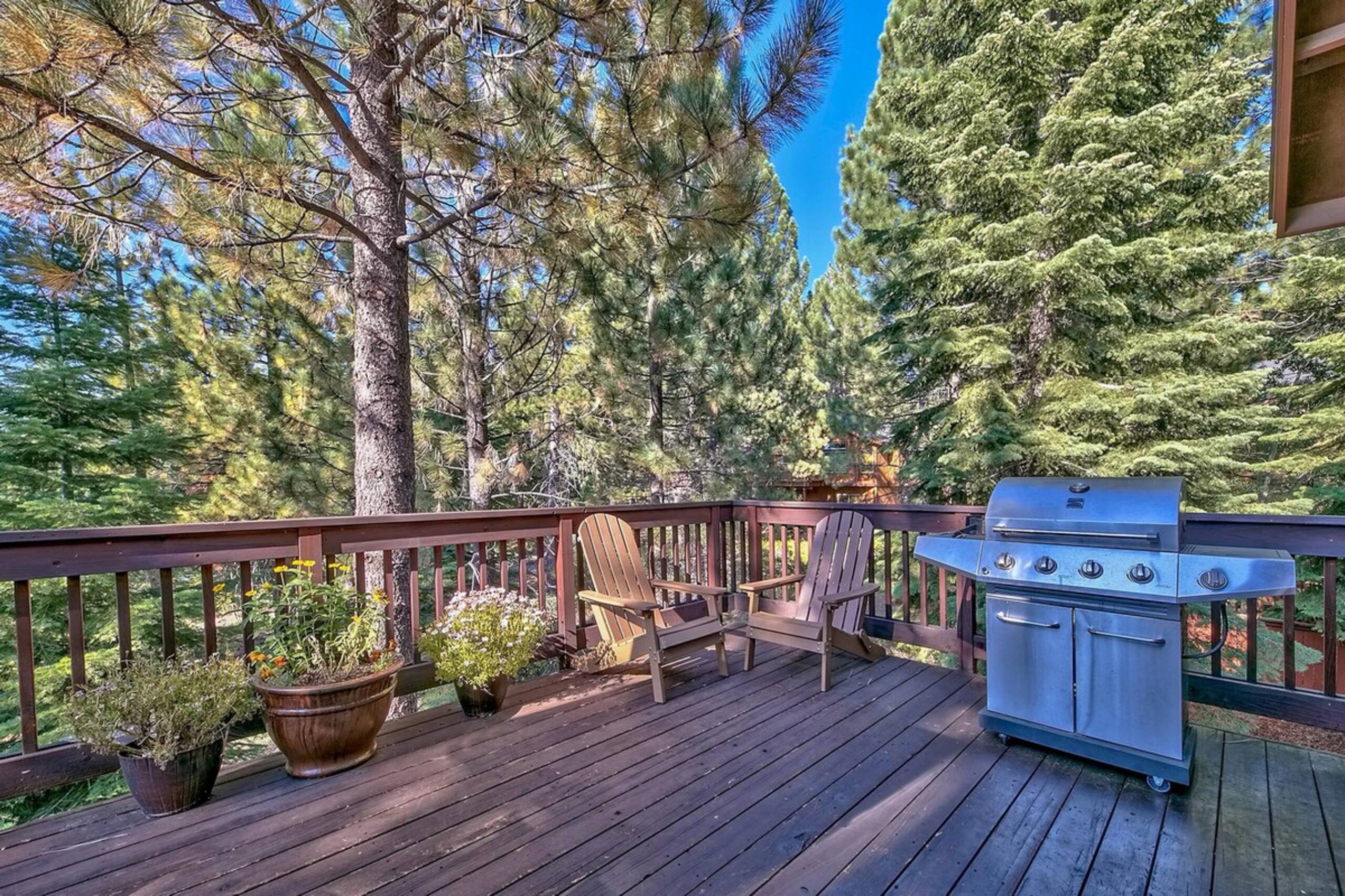 Where Eagles Fly, Hot Tub, Pets ok, great spot - Photo 4