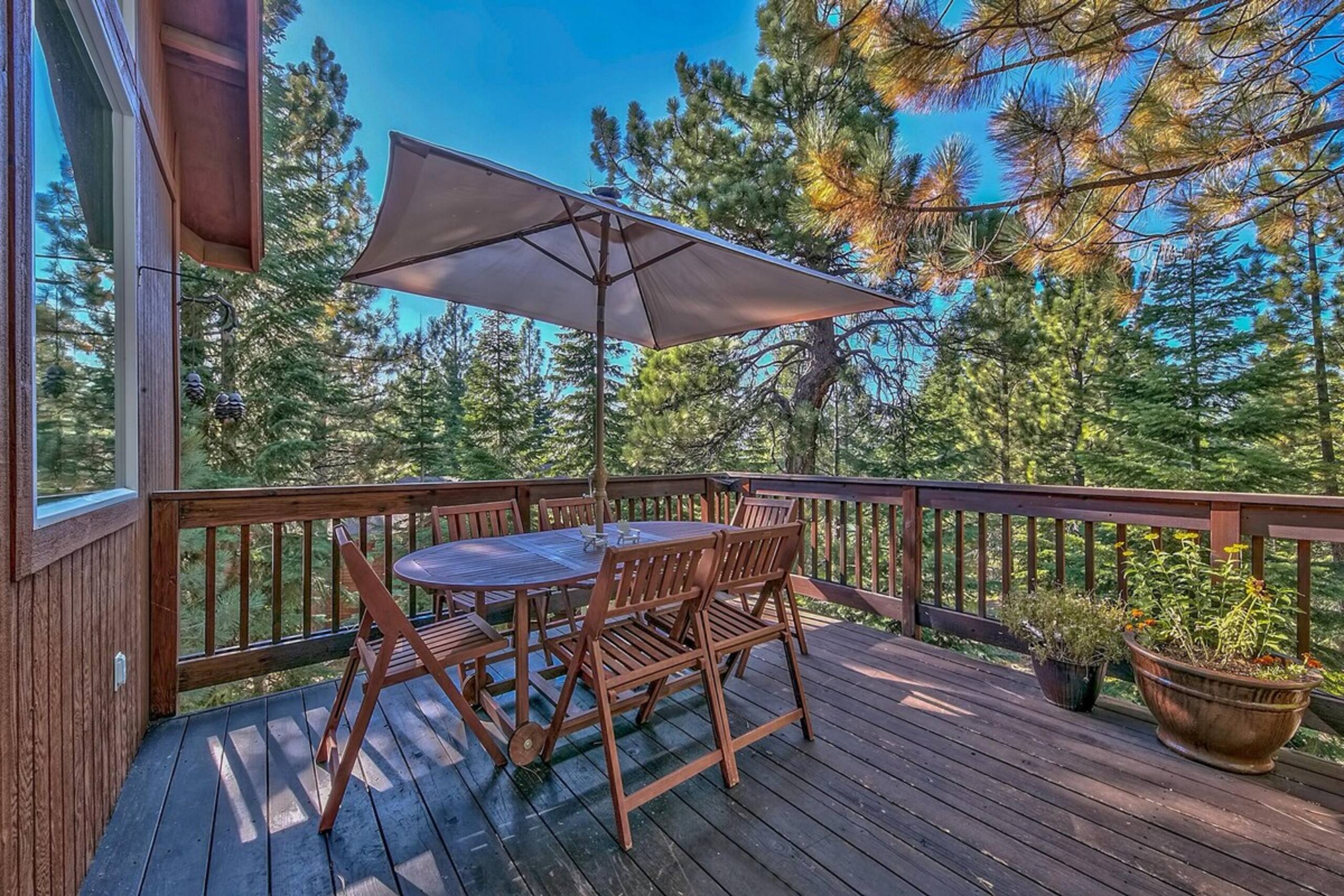 Where Eagles Fly, Hot Tub, Pets ok, great spot - Main photo
