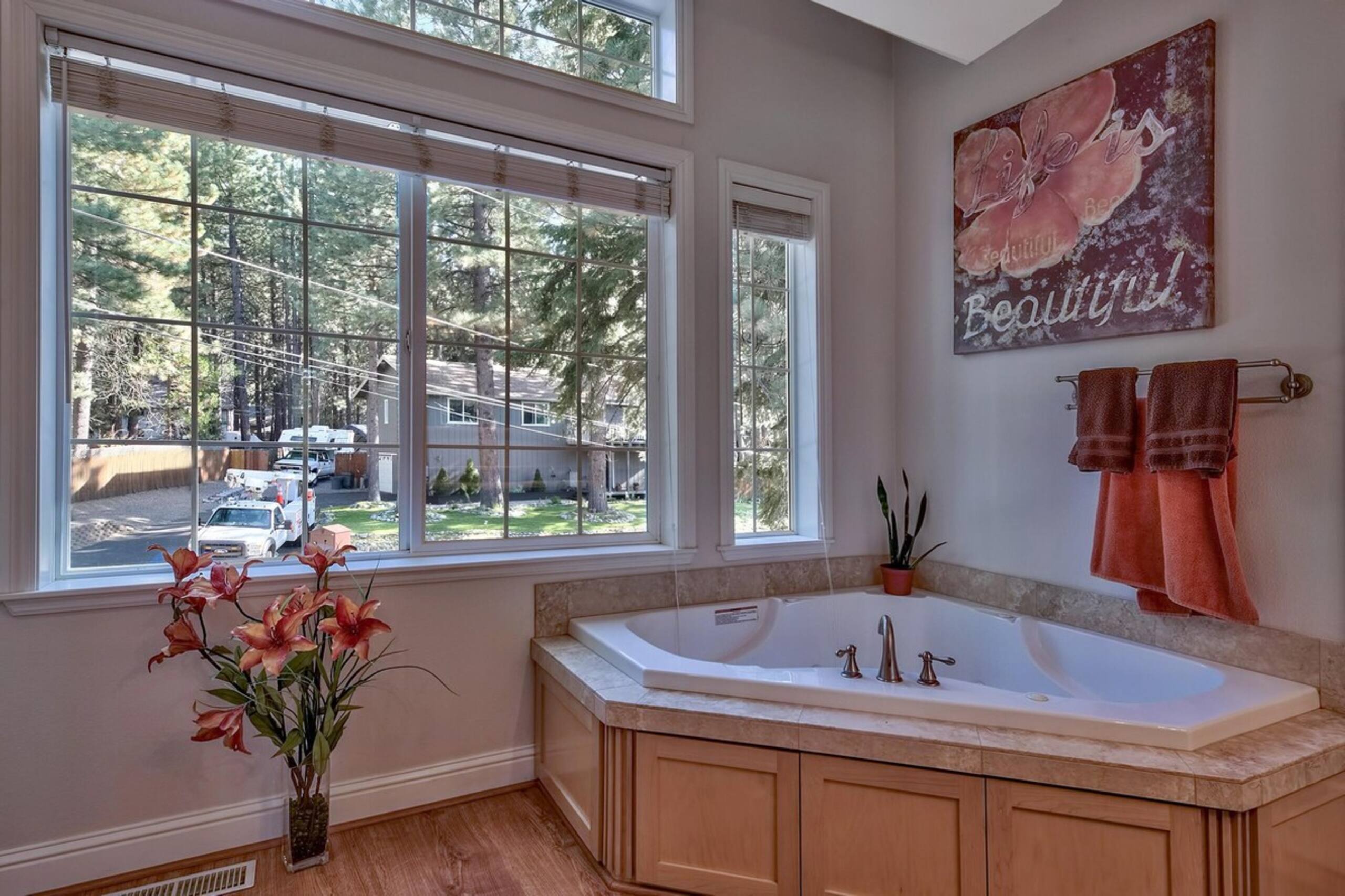 Where Eagles Fly, Hot Tub, Pets ok, great spot - Photo 13