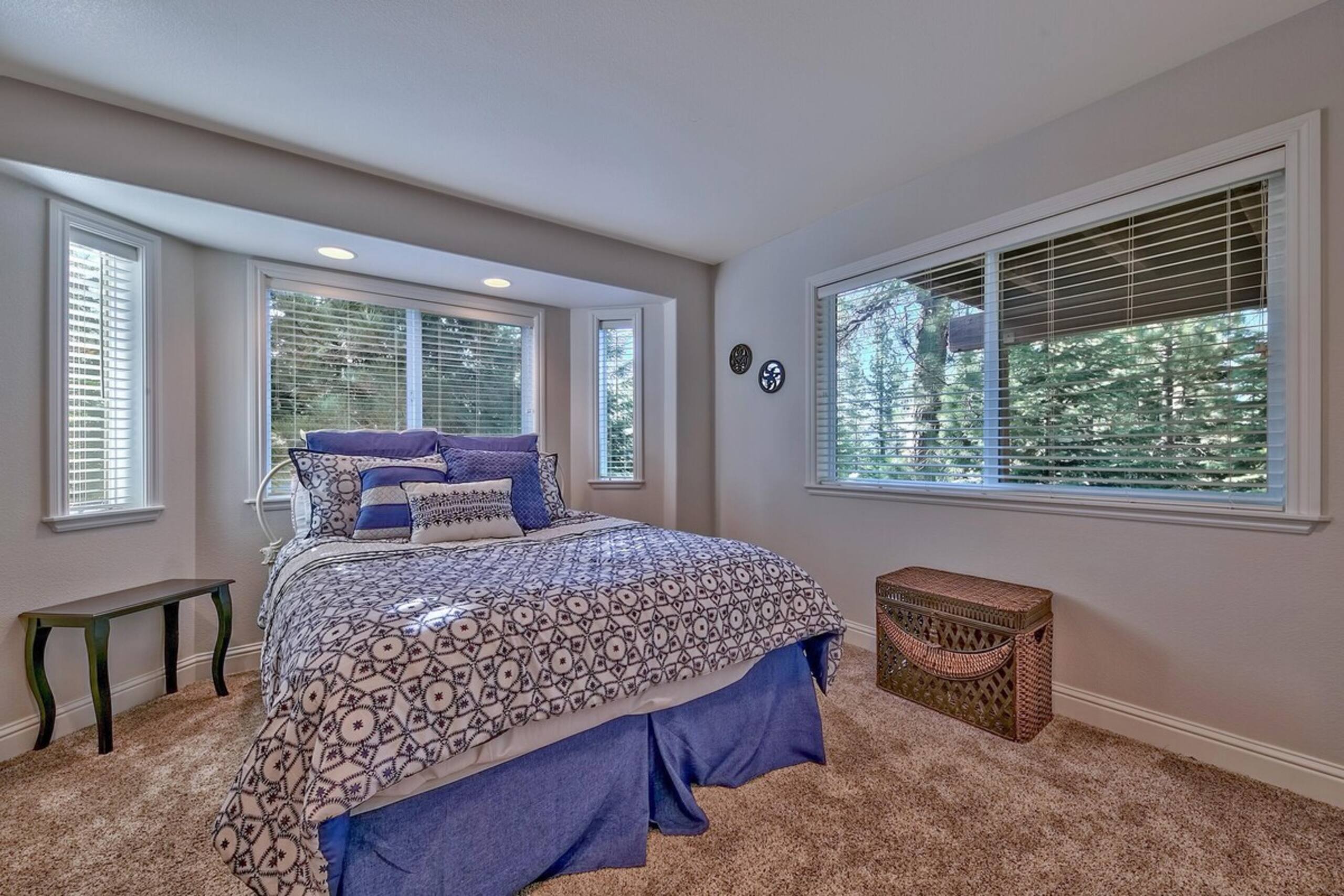 Where Eagles Fly, Hot Tub, Pets ok, great spot - Photo 15