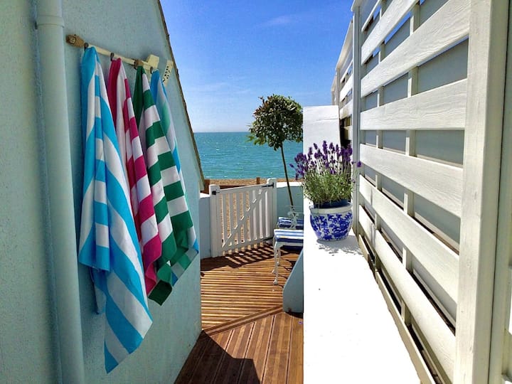 Luxury Beach Property - Tideline - Folkestone