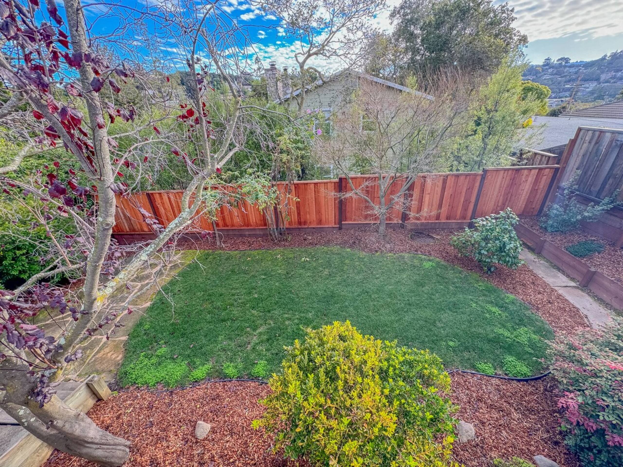 Sunlit 2B1B house w/ Deck & Garden on Belmont hill - Photo 16