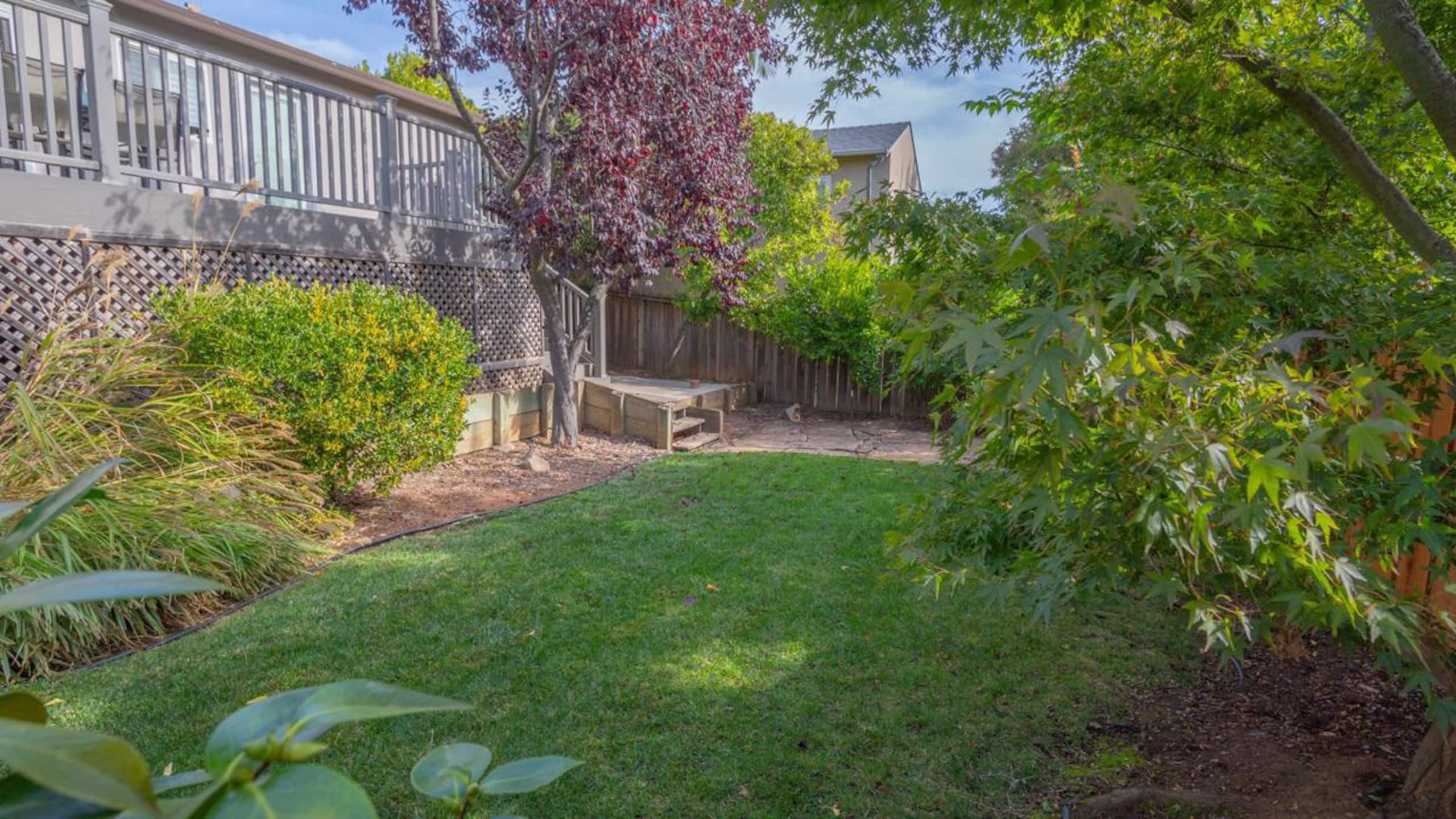 Sunlit 2B1B house w/ Deck & Garden on Belmont hill - Photo 19