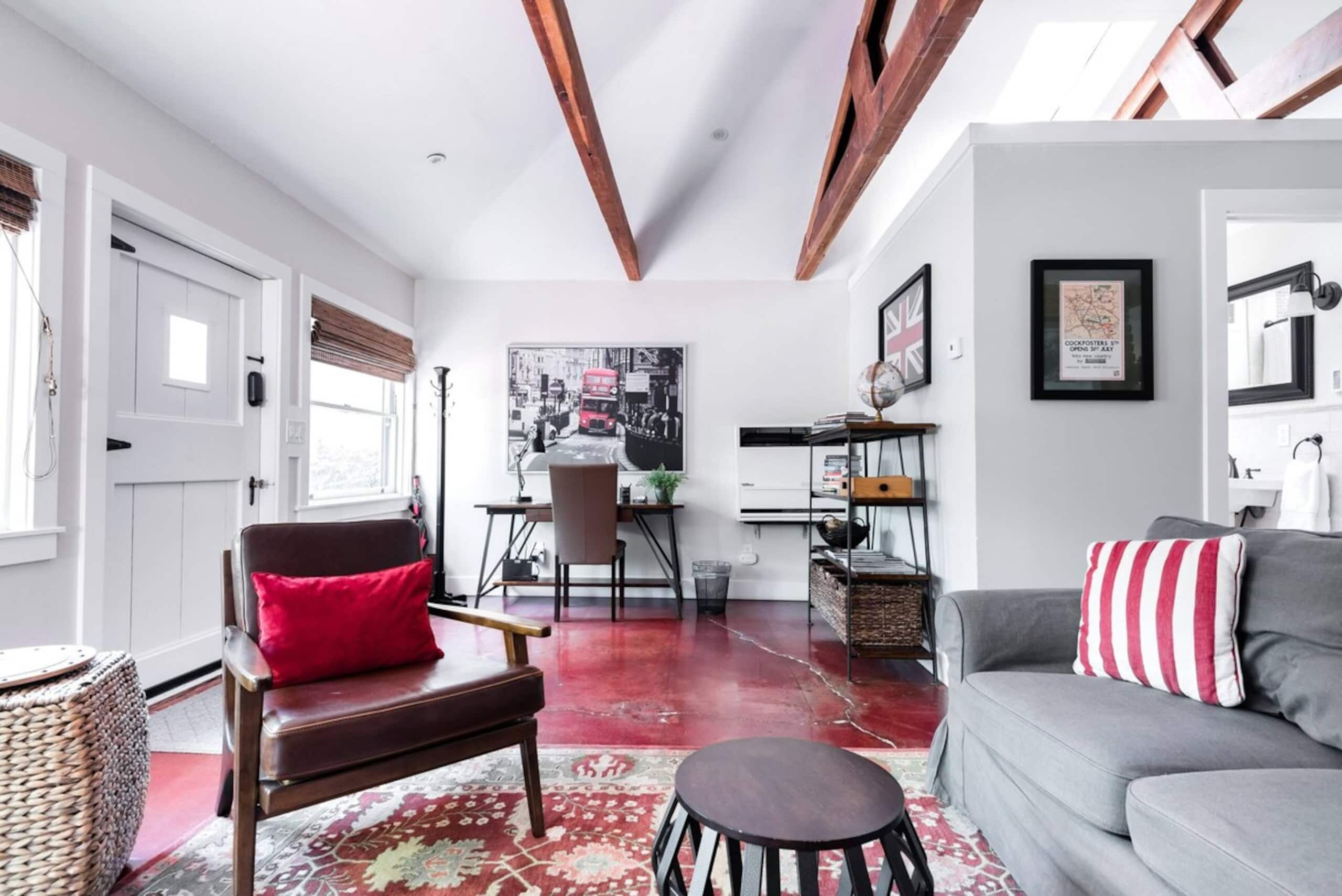 Downtown Walnut Creek Cottage (The Walnut) - Photo 3