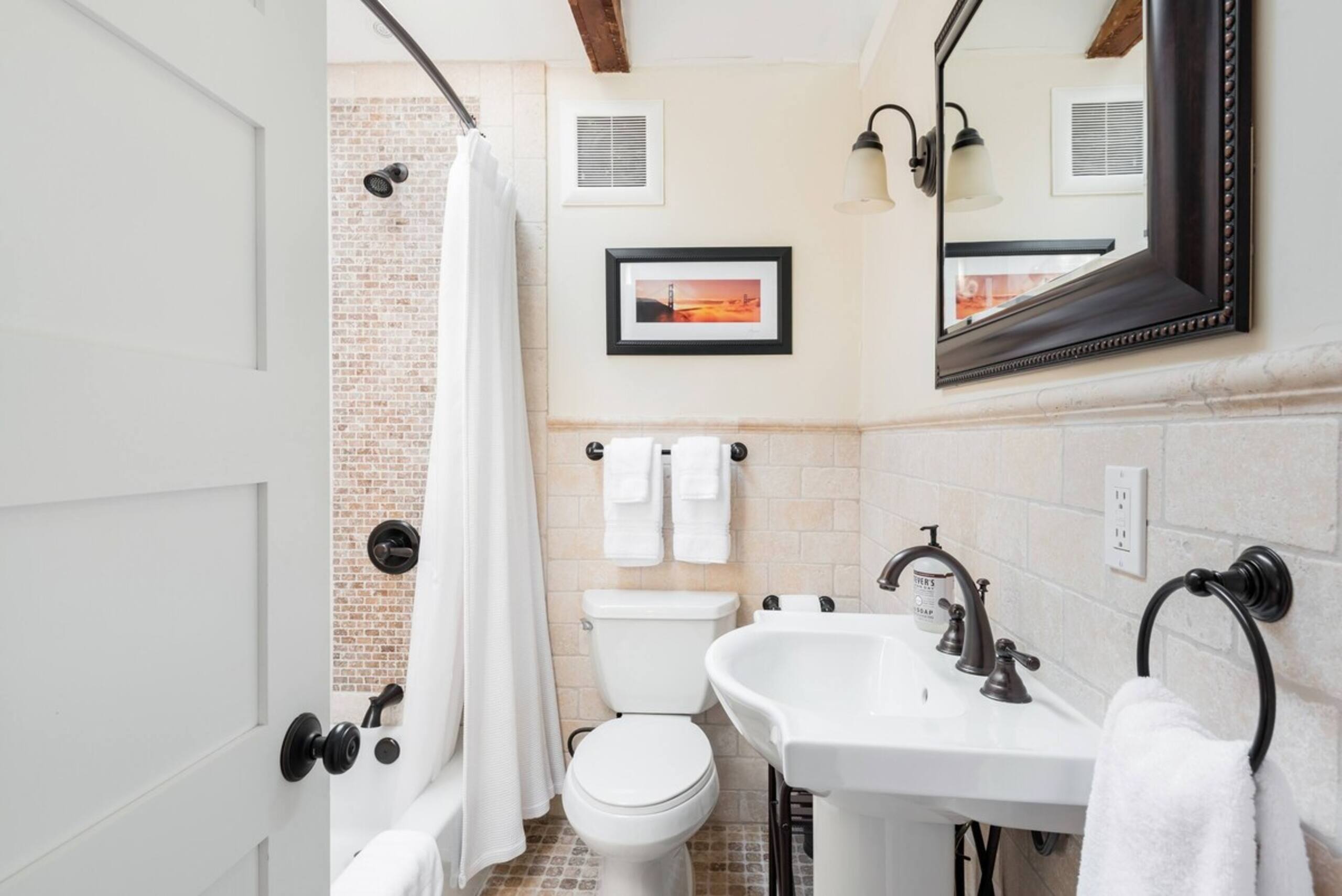 Downtown Walnut Creek Cottage (The Walnut) - Photo 11