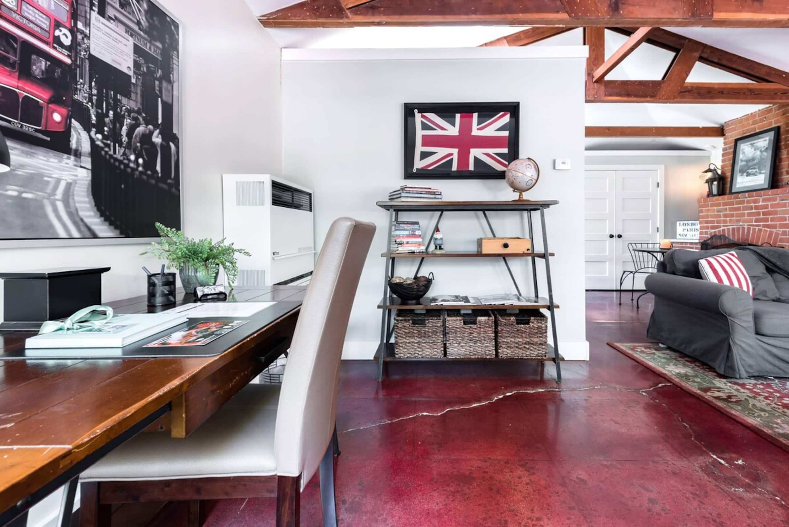 Downtown Walnut Creek Cottage (The Walnut) - Photo 2