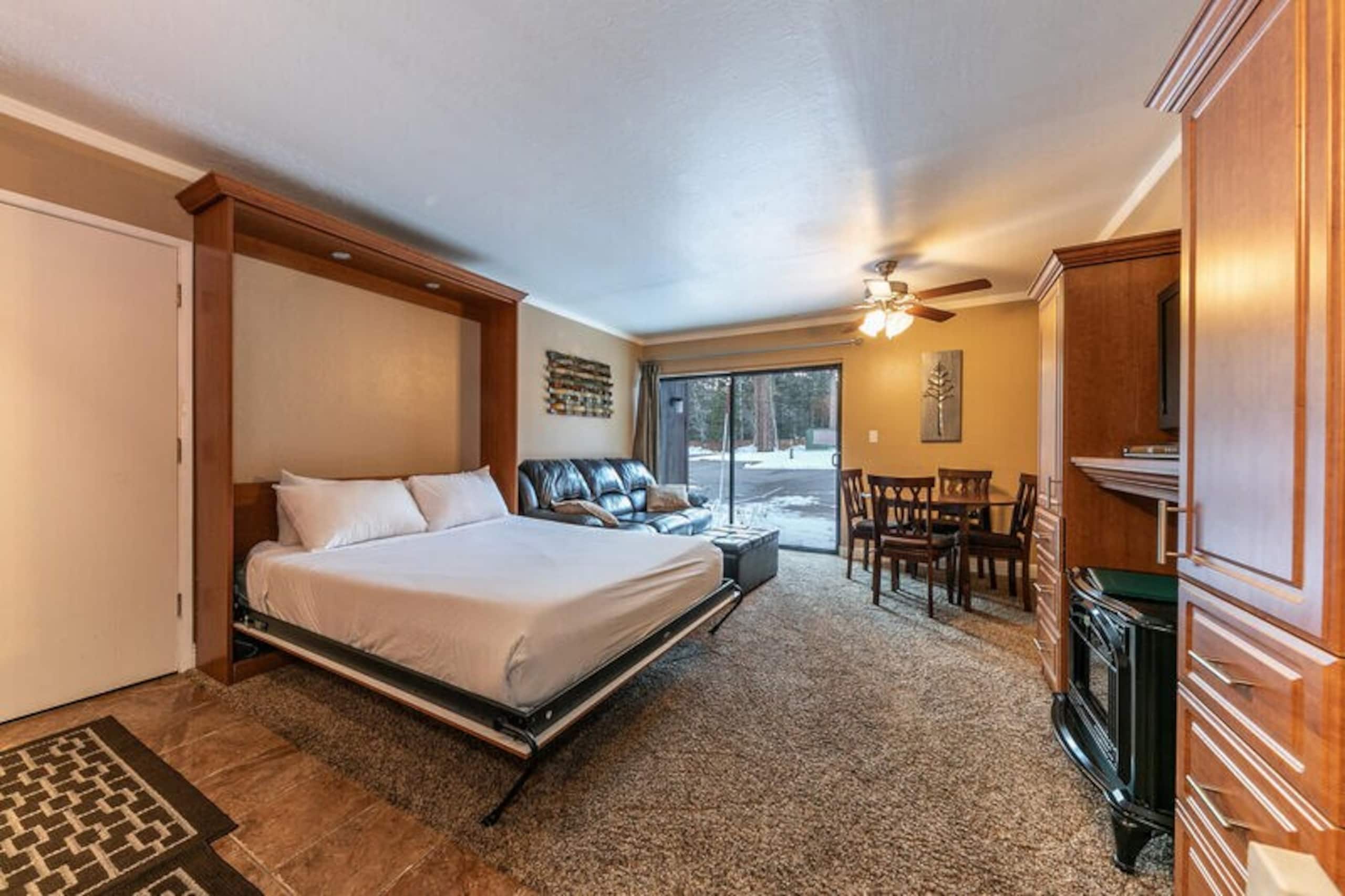 Cozy Deluxe Studio 131 at Donner Lake Village - Photo 1