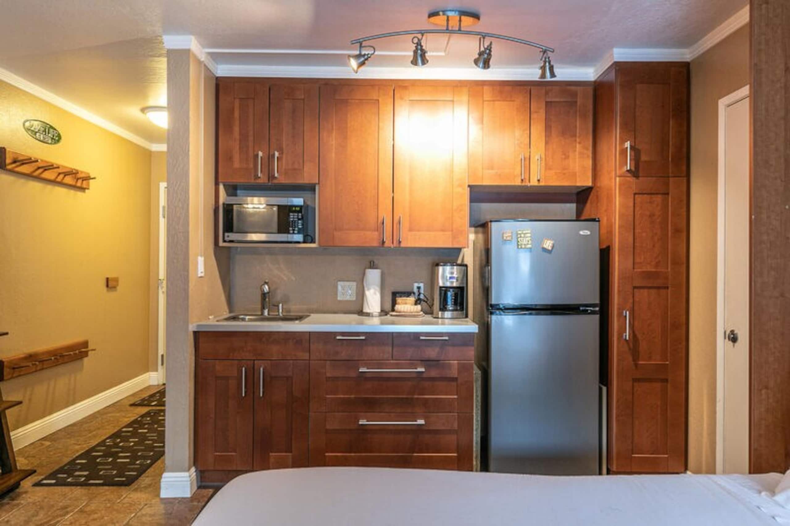 Cozy Deluxe Studio 131 at Donner Lake Village - Photo 4