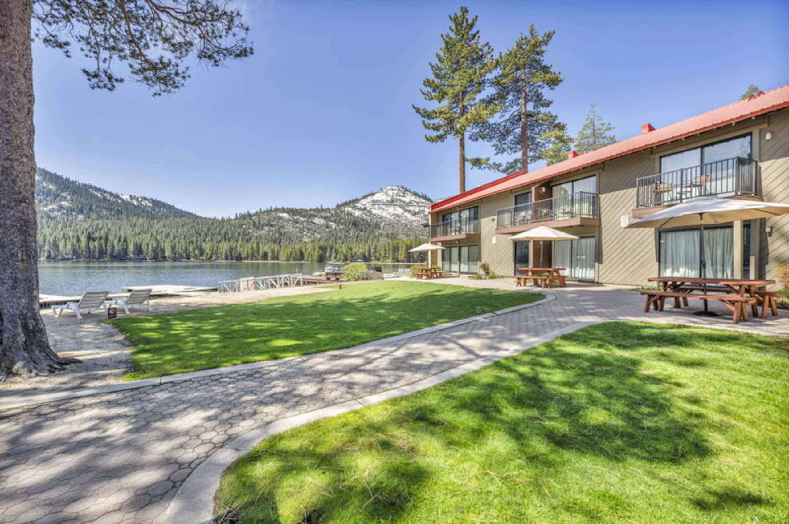 Cozy Deluxe Studio 131 at Donner Lake Village - Photo 9