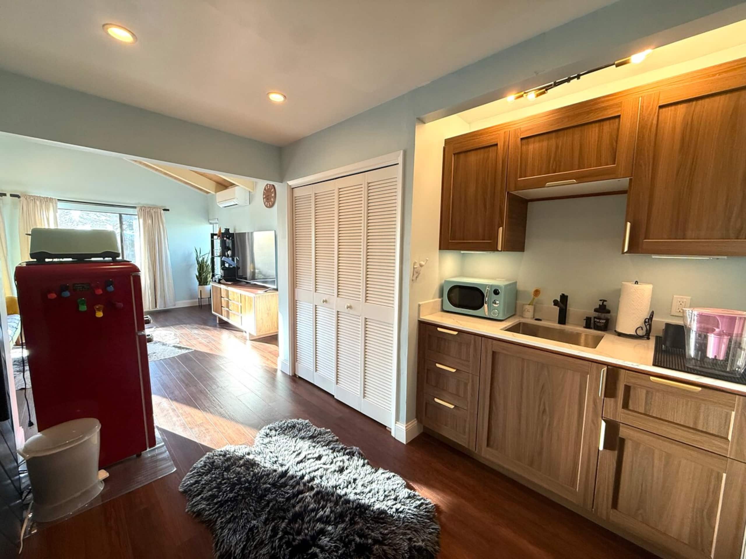Modern 1BR Carmel Beach Escape, Mins to Downtown - Photo 6