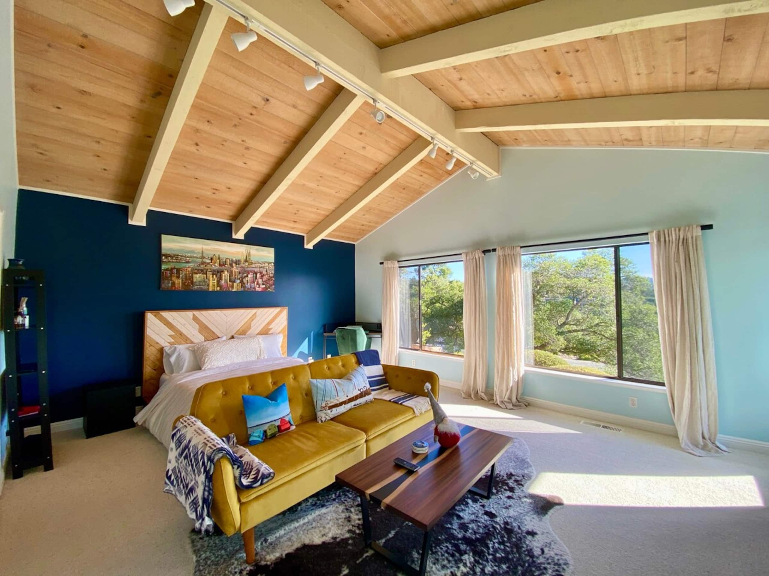 Modern 1BR Carmel Beach Escape, Mins to Downtown - Photo 3