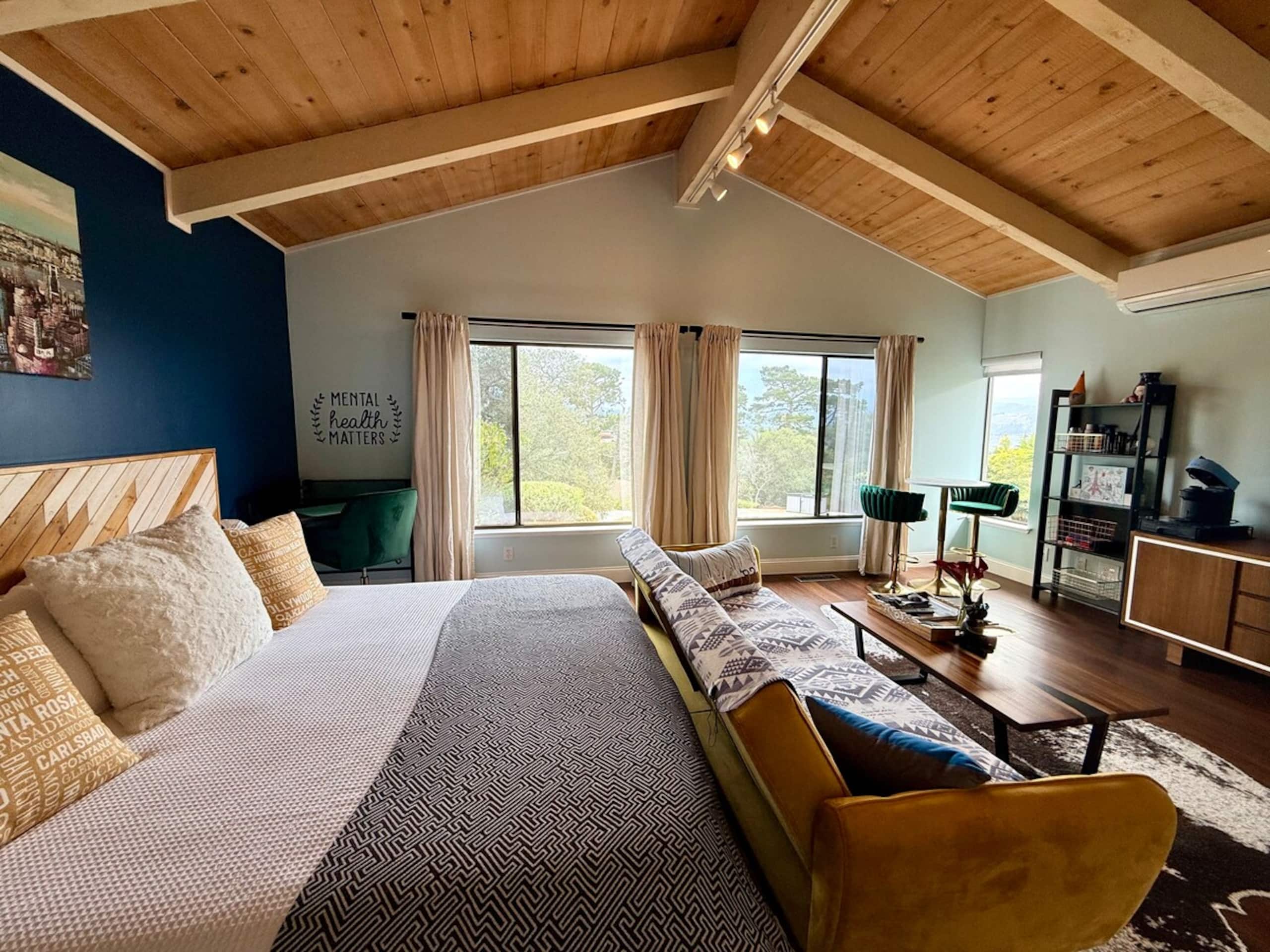 Modern 1BR Carmel Beach Escape, Mins to Downtown - Photo 10