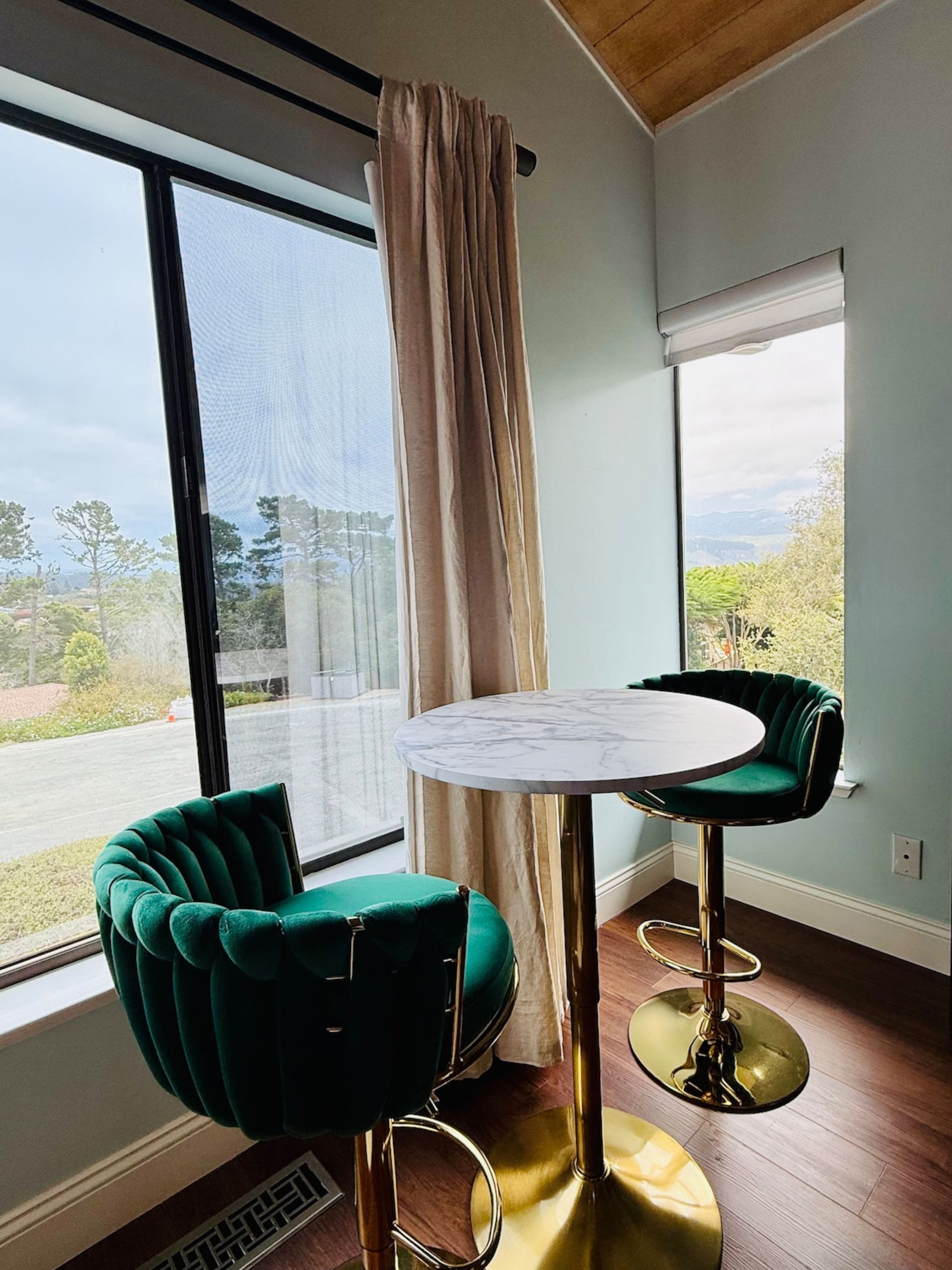 Modern 1BR Carmel Beach Escape, Mins to Downtown - Photo 12