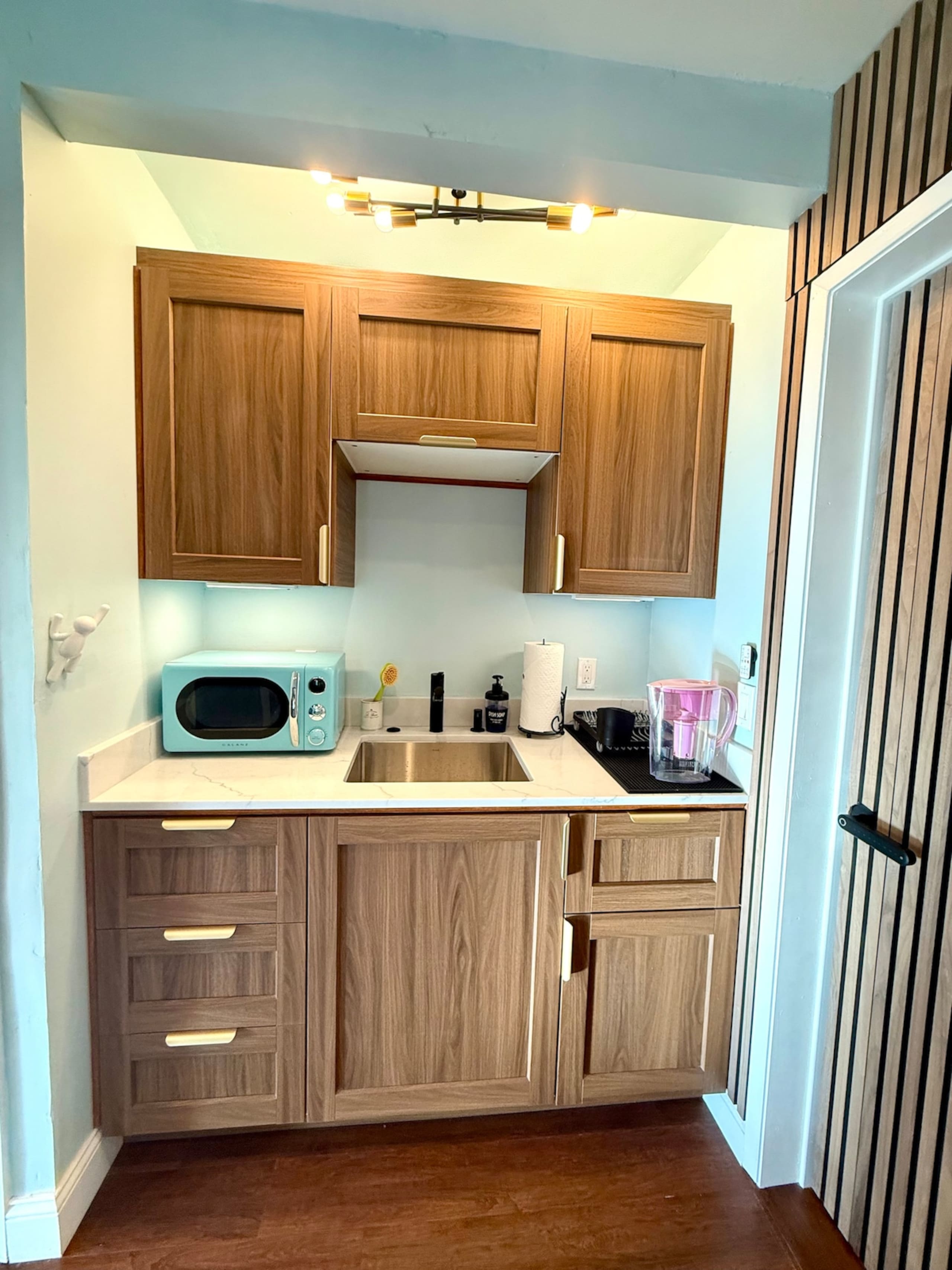 Modern 1BR Carmel Beach Escape, Mins to Downtown - Photo 4