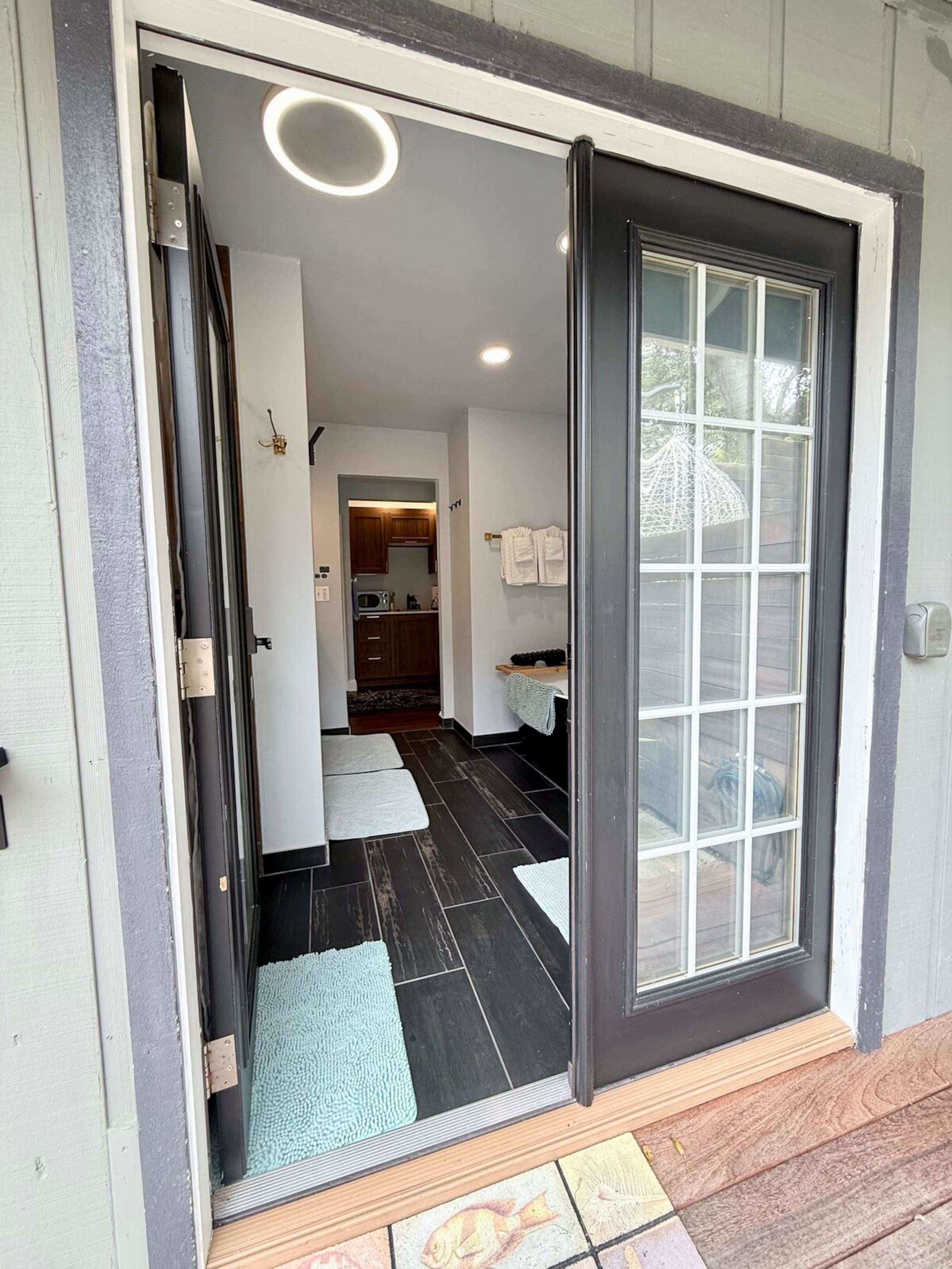 Modern 1BR Carmel Beach Escape, Mins to Downtown - Photo 29