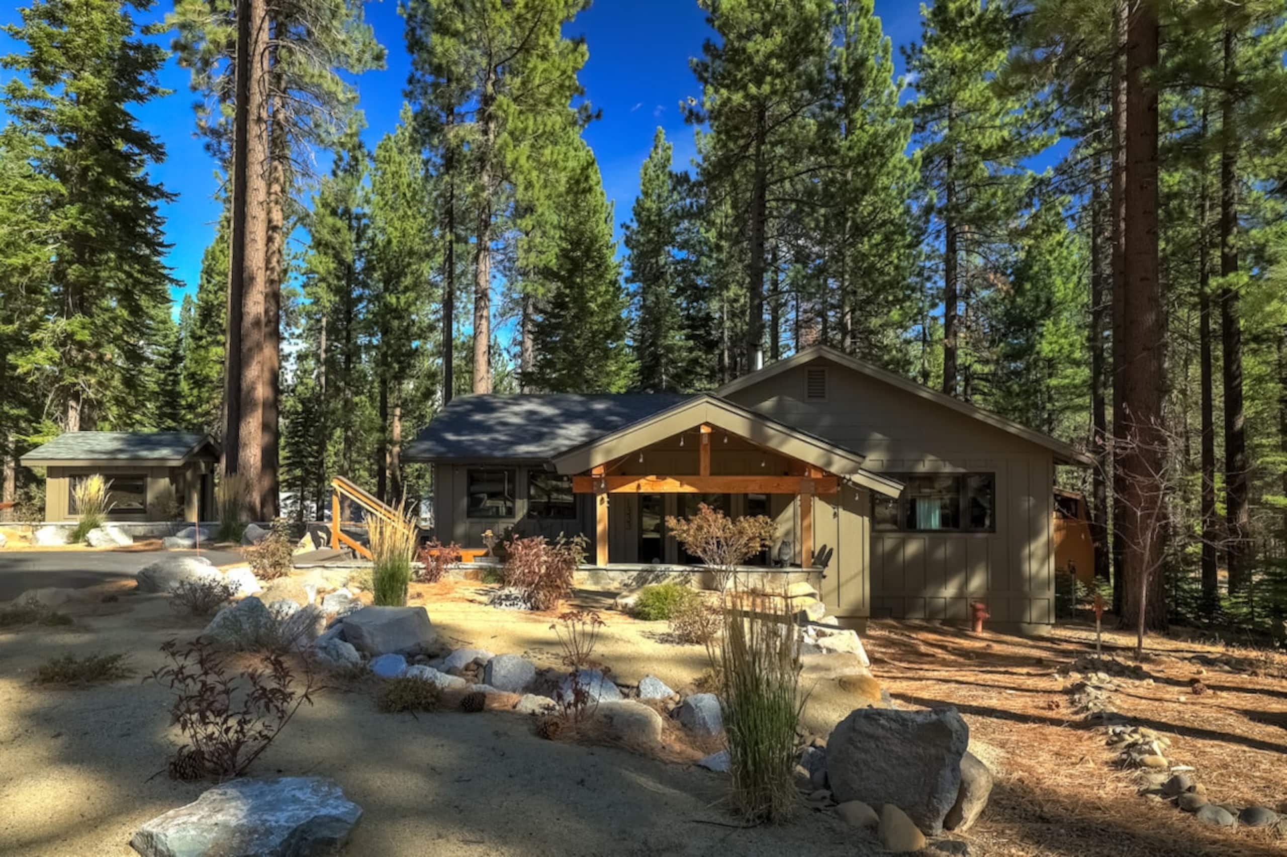 Mountain Pine Memories - Pets + Hot tub + Fire pit - Photo 42