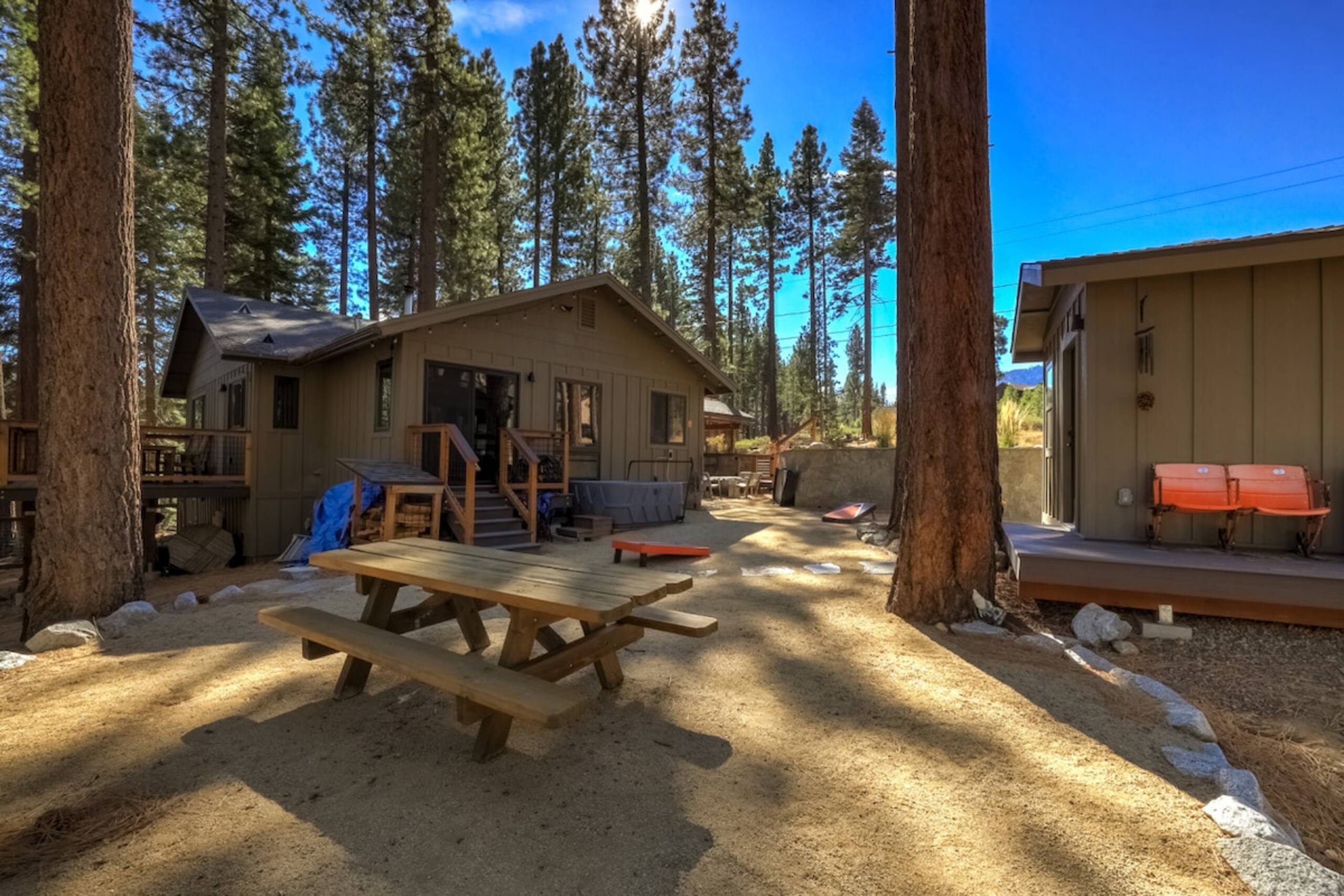 Mountain Pine Memories - Pets + Hot tub + Fire pit - Photo 35