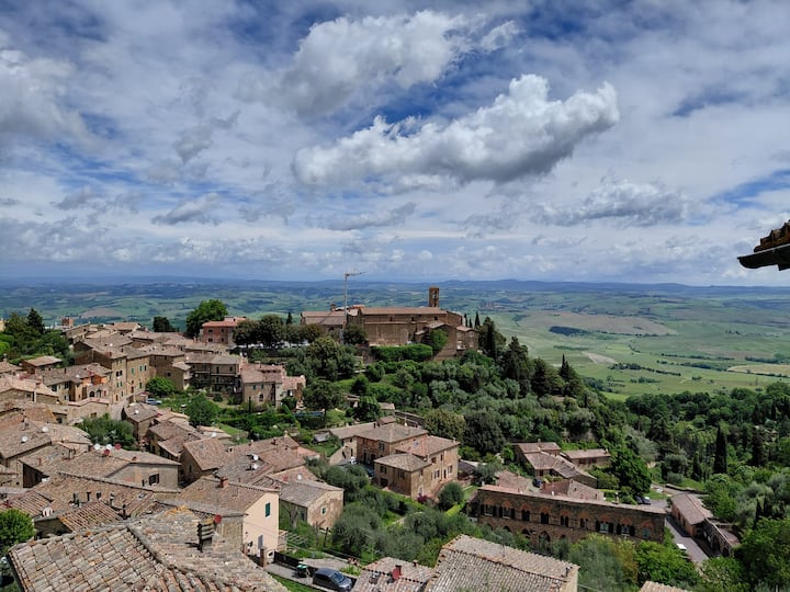 Divina Suite Montalcino & Wine Experience - Montalcino