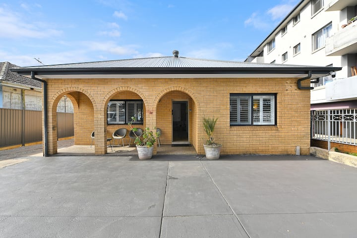 Back House In Fairfield - 파라마타