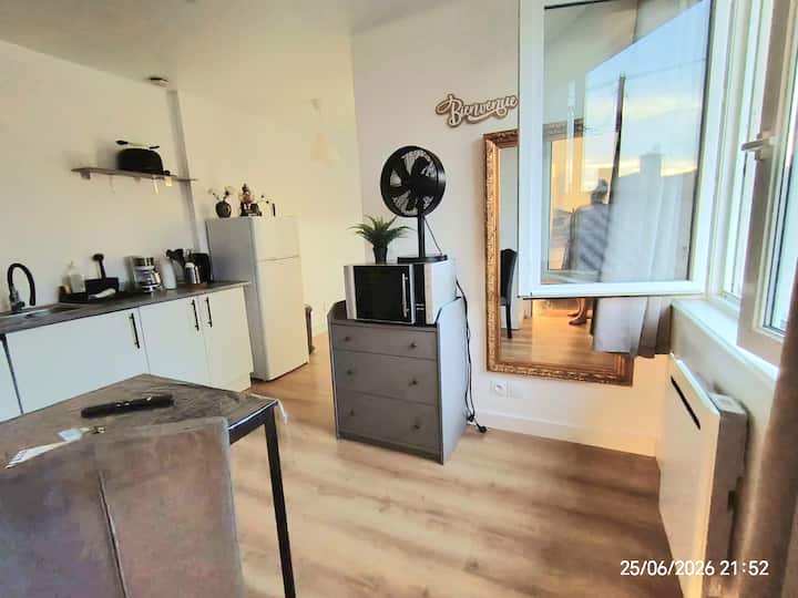 Studio Pratique Proche Mer, Parking Facile - Grandcamp-Maisy