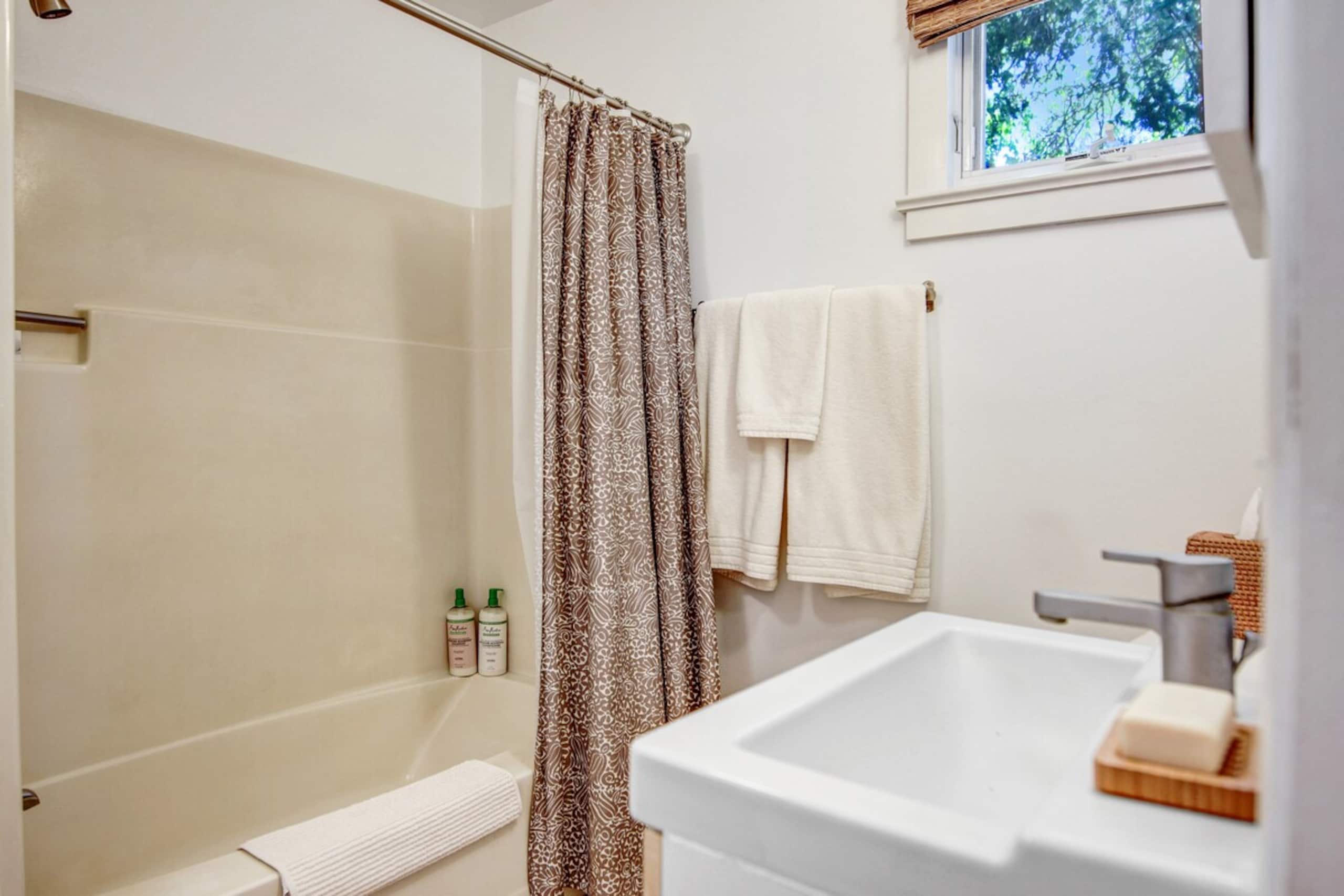 Casa Palmera Sonoma - now avail for shorter stays - Photo 14