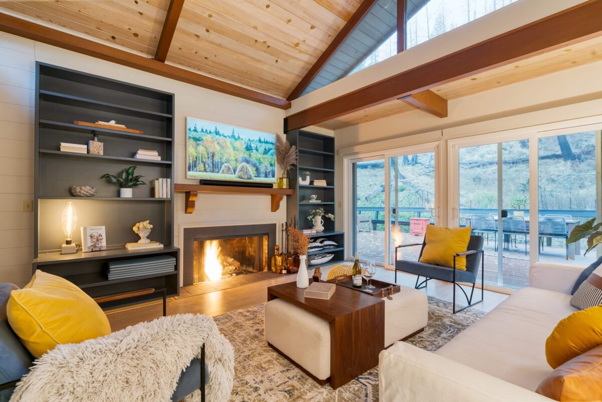 Sonoma Creek Haven, Creekside Hot Tub Retreat - Photo 5