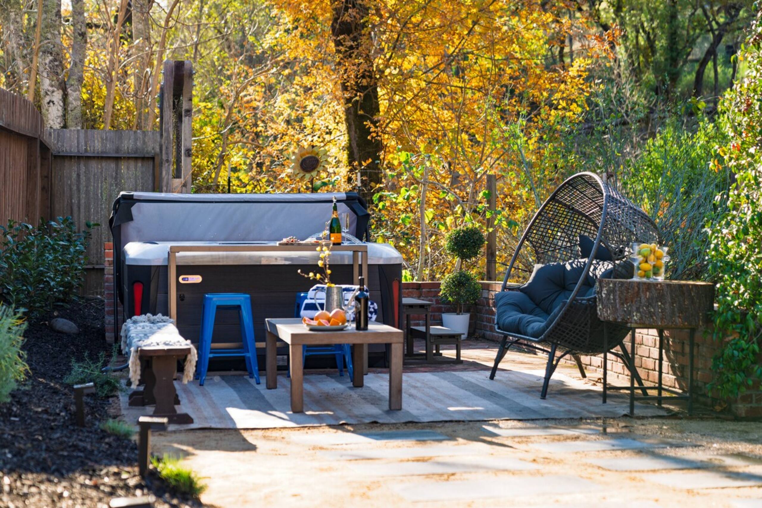 Sonoma Creek Haven, Creekside Hot Tub Retreat - Photo 49