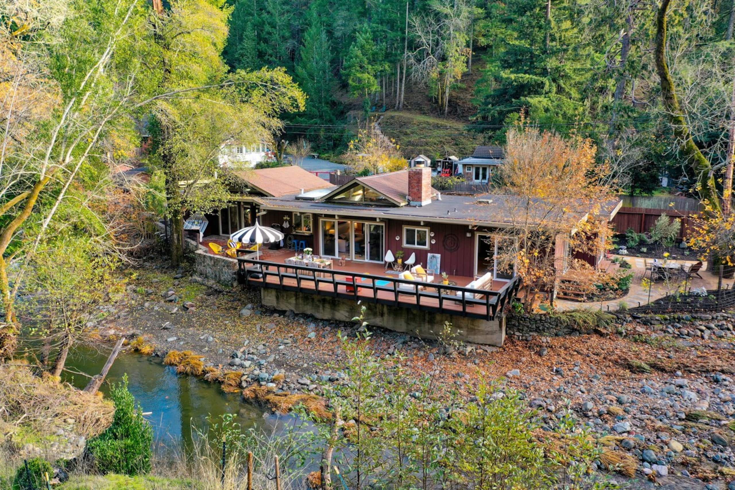Sonoma Creek Haven, Creekside Hot Tub Retreat - Photo 60