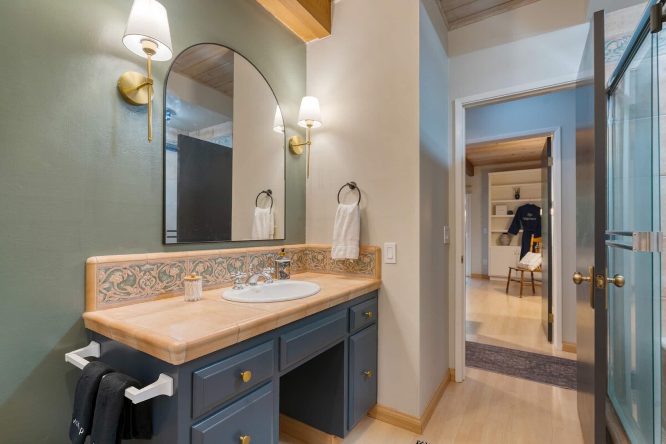 Sonoma Creek Haven, Creekside Hot Tub Retreat - Photo 40