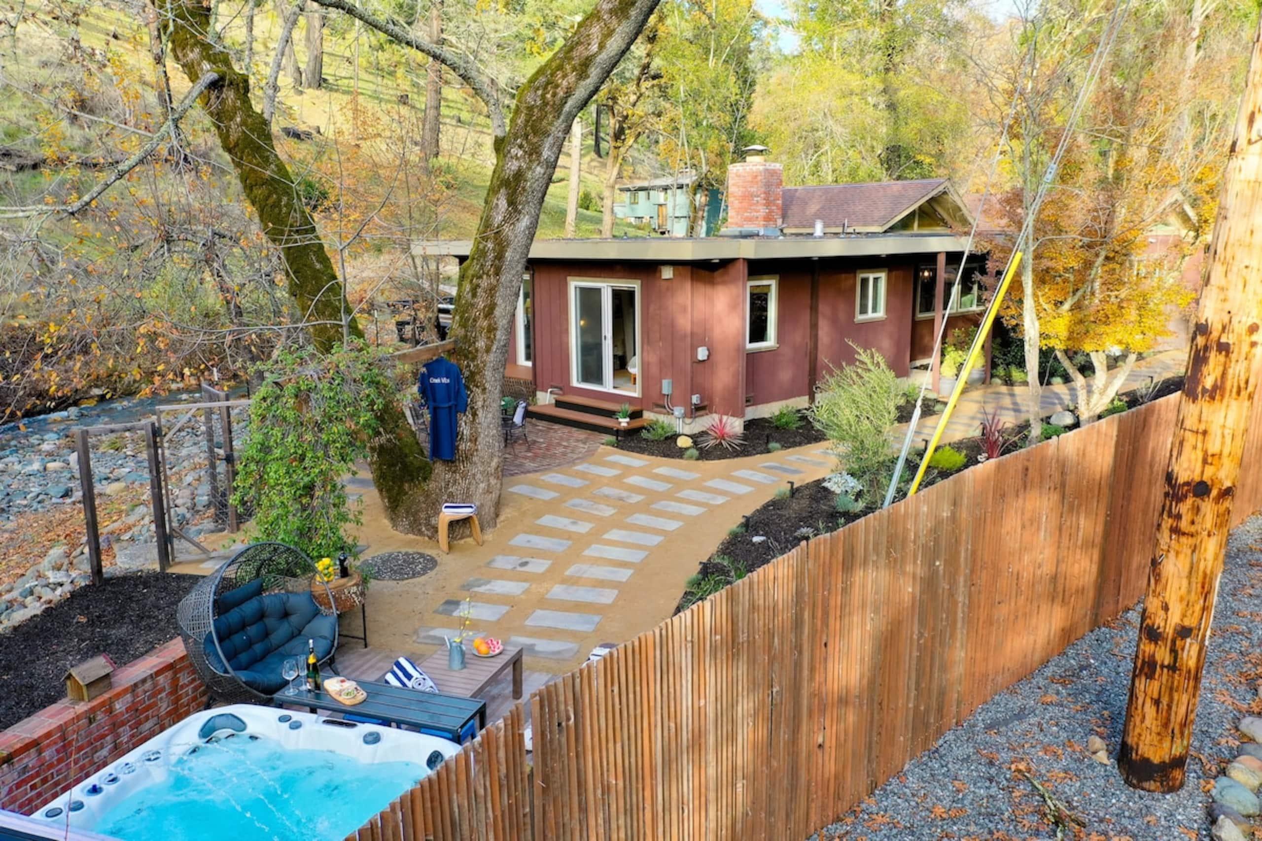Sonoma Creek Haven, Creekside Hot Tub Retreat - Photo 44