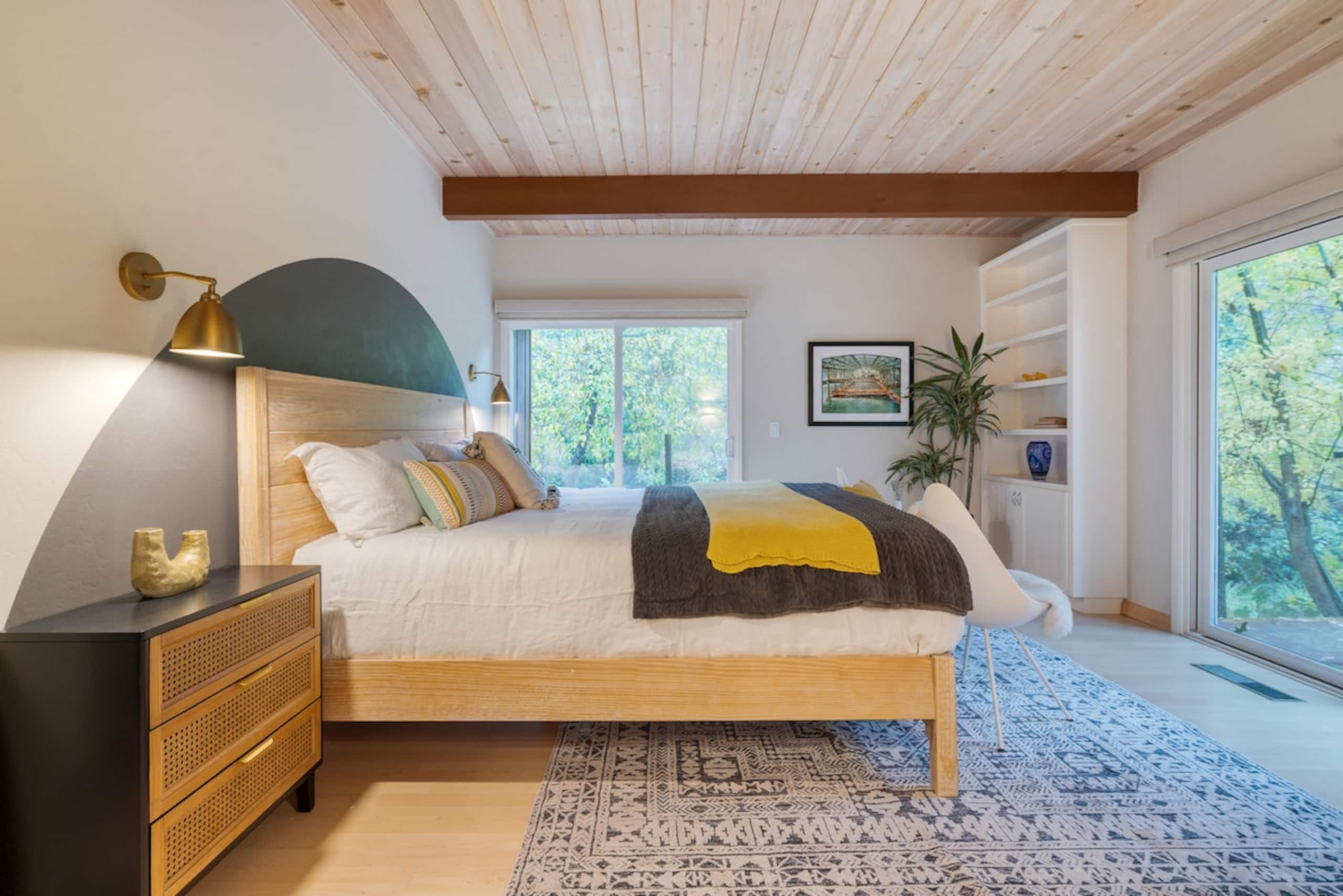 Sonoma Creek Haven, Creekside Hot Tub Retreat - Photo 34