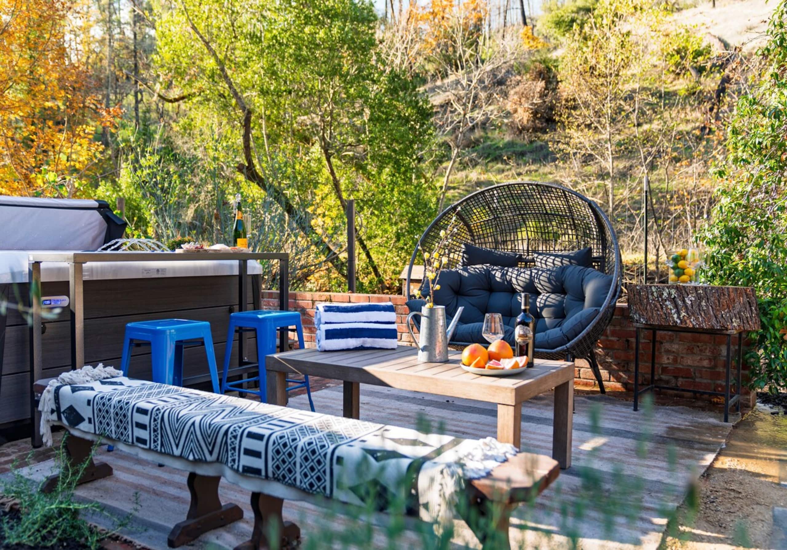 Sonoma Creek Haven, Creekside Hot Tub Retreat - Photo 62