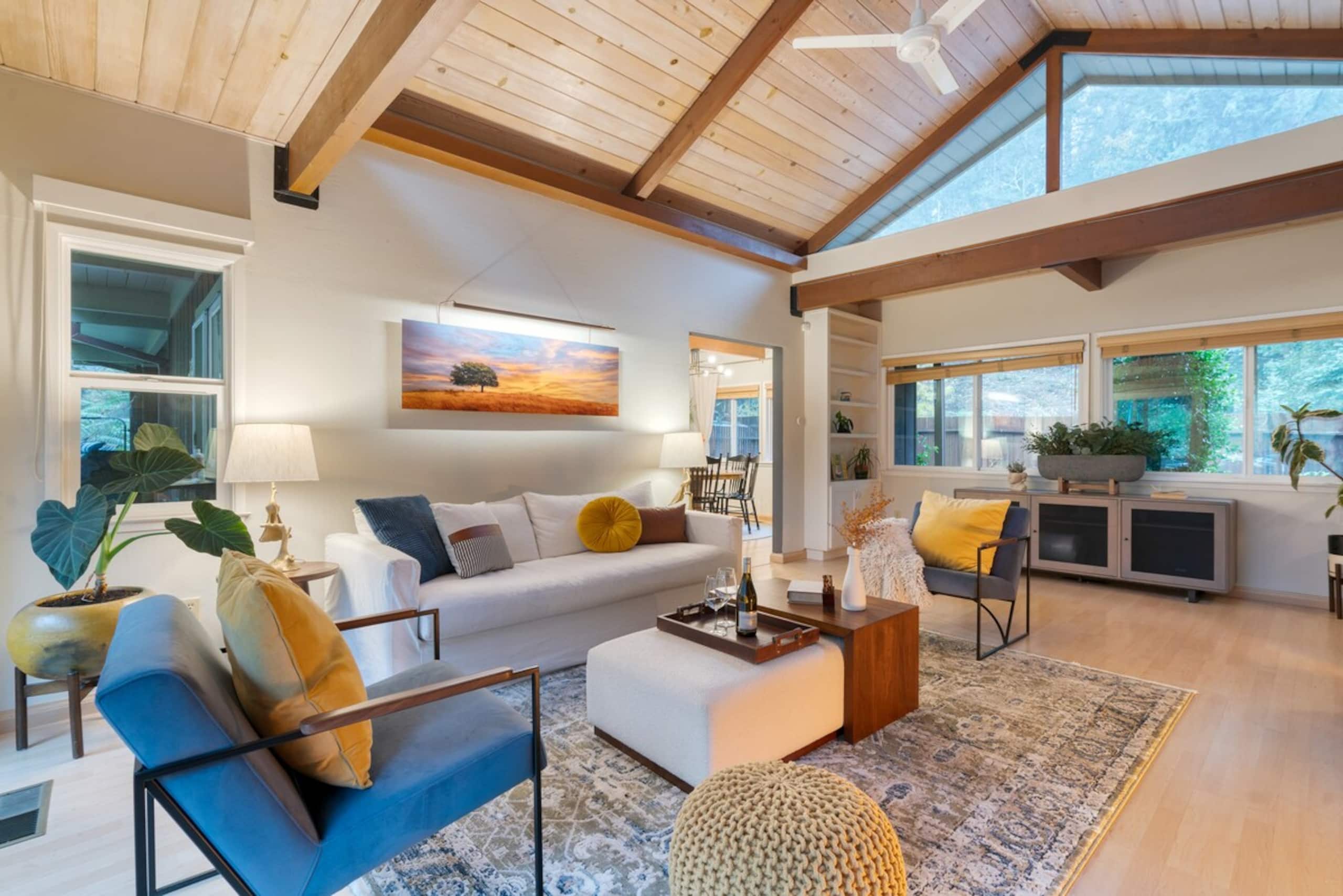 Sonoma Creek Haven, Creekside Hot Tub Retreat - Photo 7