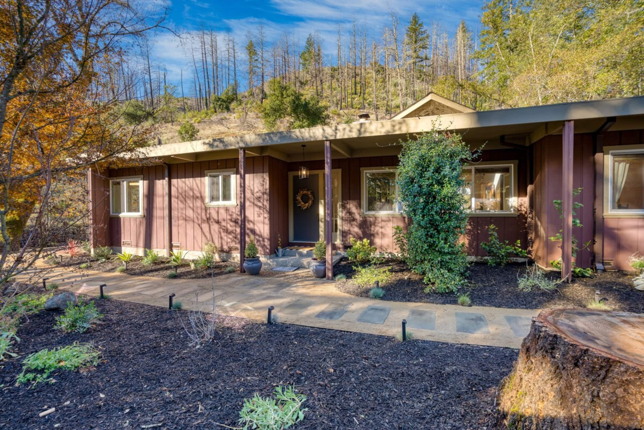 Sonoma Creek Haven, Creekside Hot Tub Retreat - Photo 53