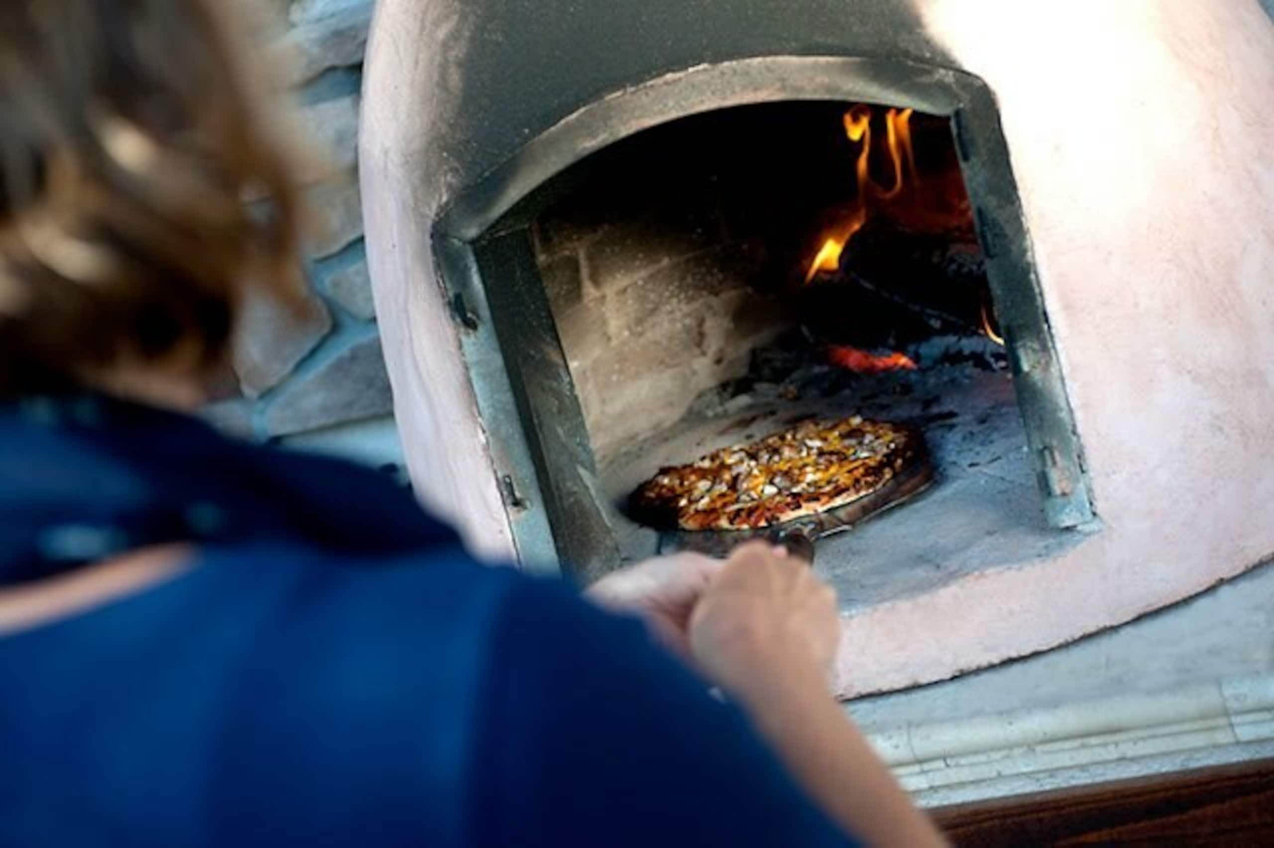 WALK to the wineries from this winemaker's home. - Photo 4