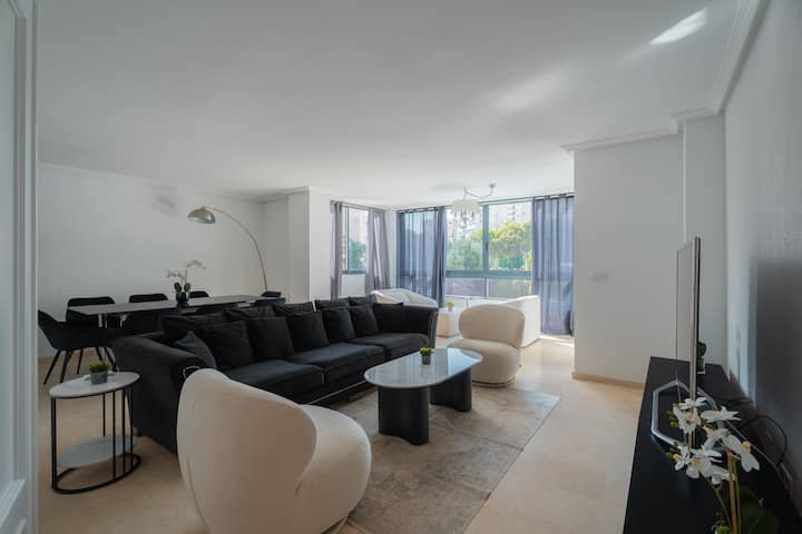 Sun-soaked Haven | Pool & Steps From The Beach - Alicante