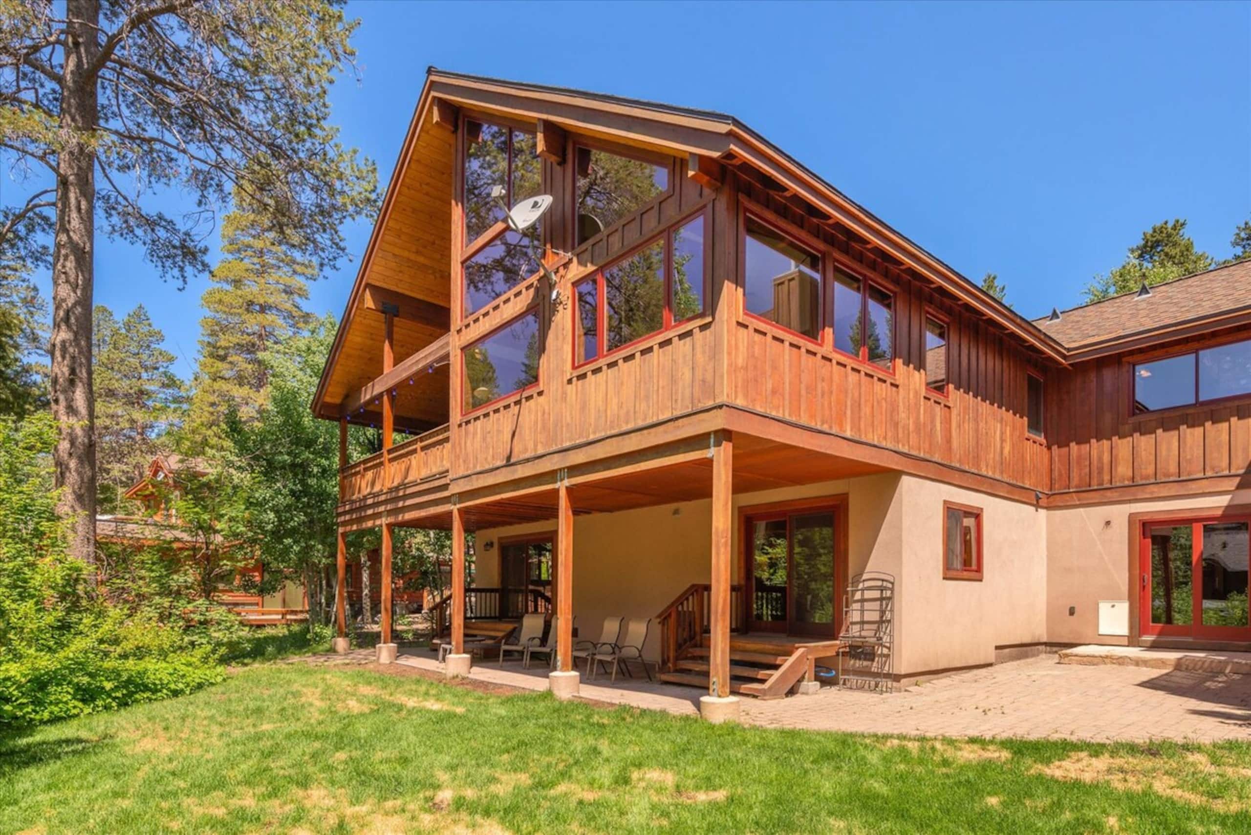 Powder Moon Luxury 5BR Home 20%Off Midweek Special - Photo 46