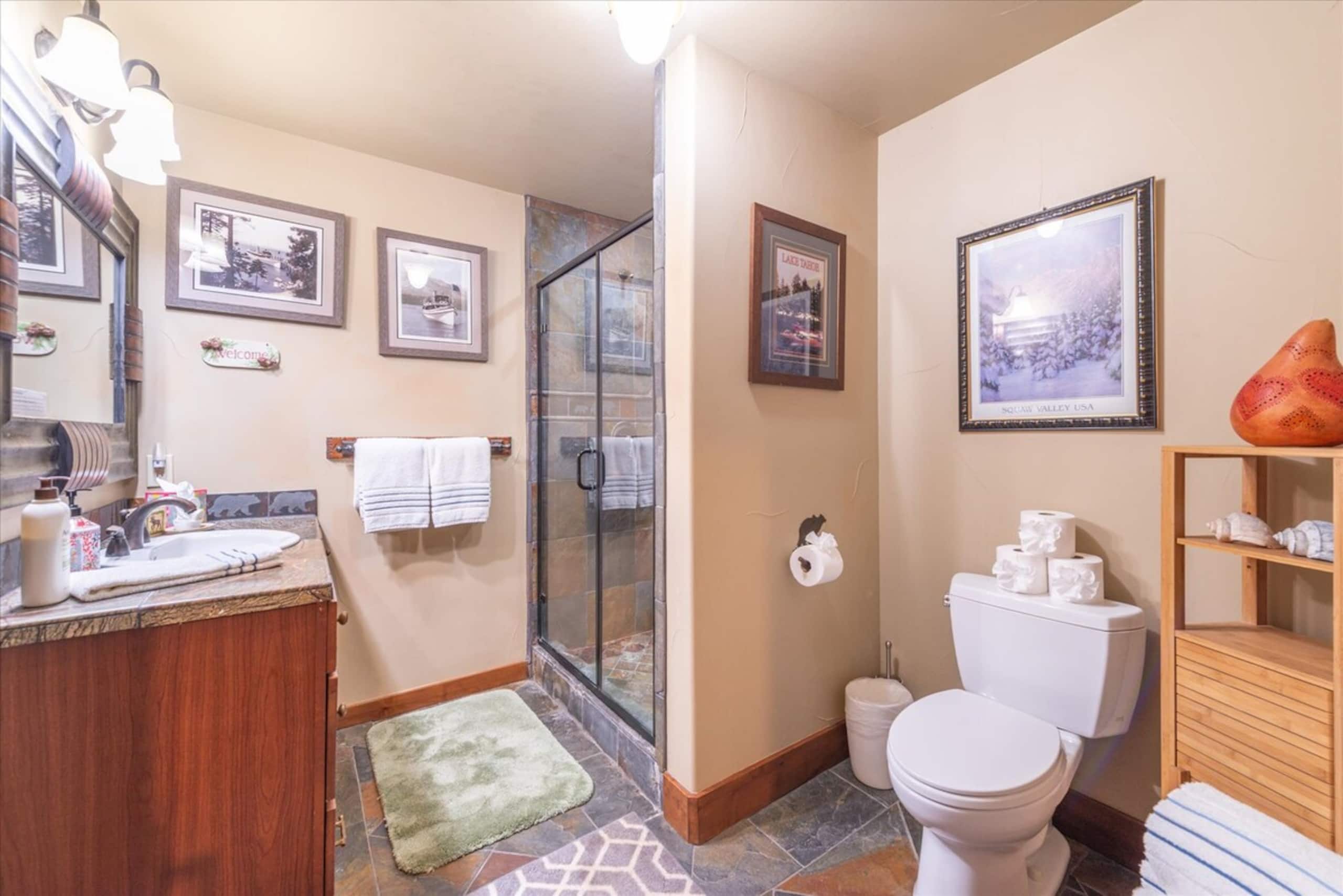 Powder Moon Luxury 5BR Home 20%Off Midweek Special - Photo 36