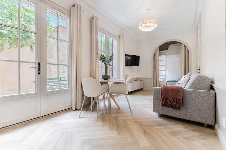 Appartement Avec Terrasse & Clim, Coeur Chartrons - ボルドー