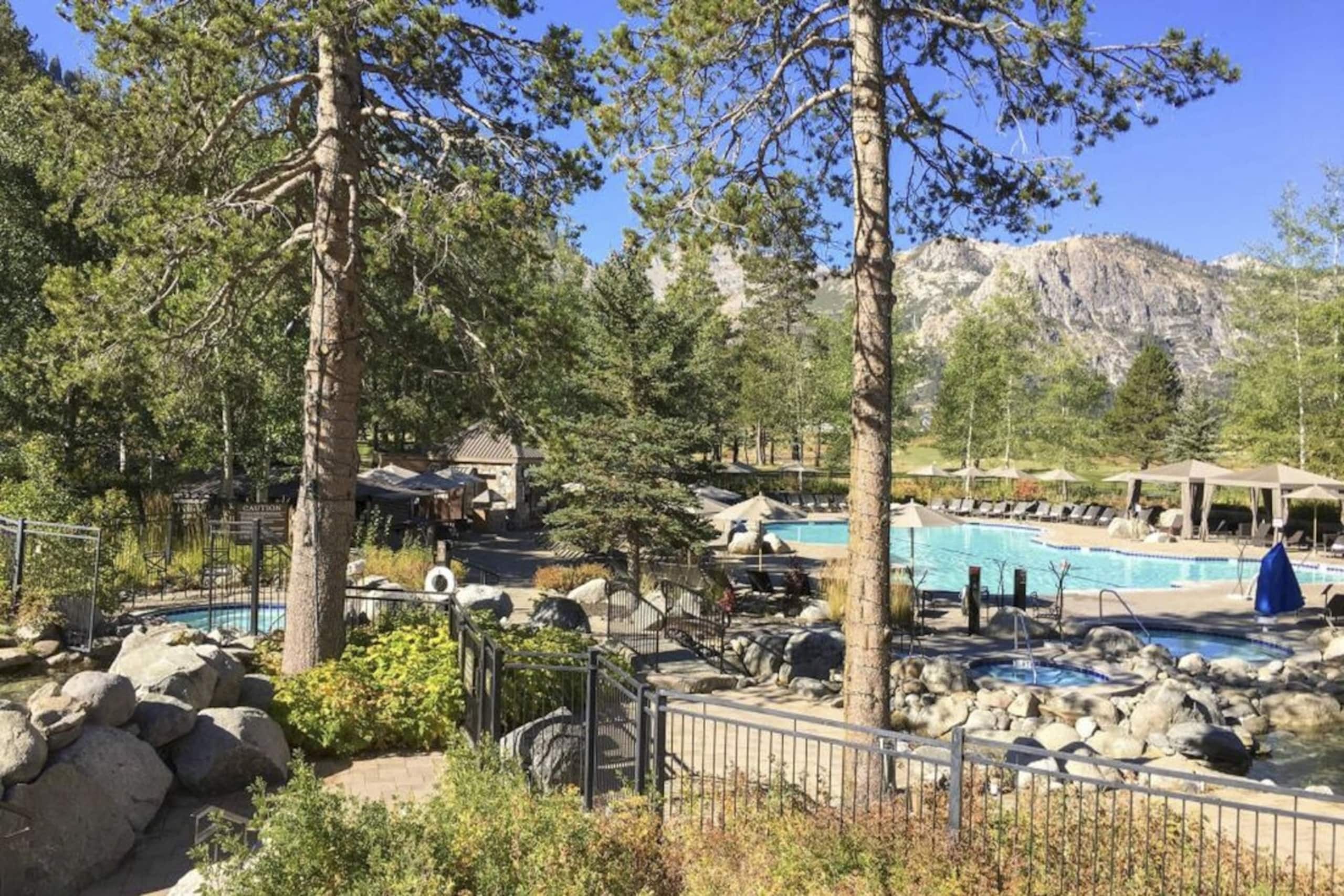 Resort Perks Everline Corner Retreat w/ 3 Units - Photo 42