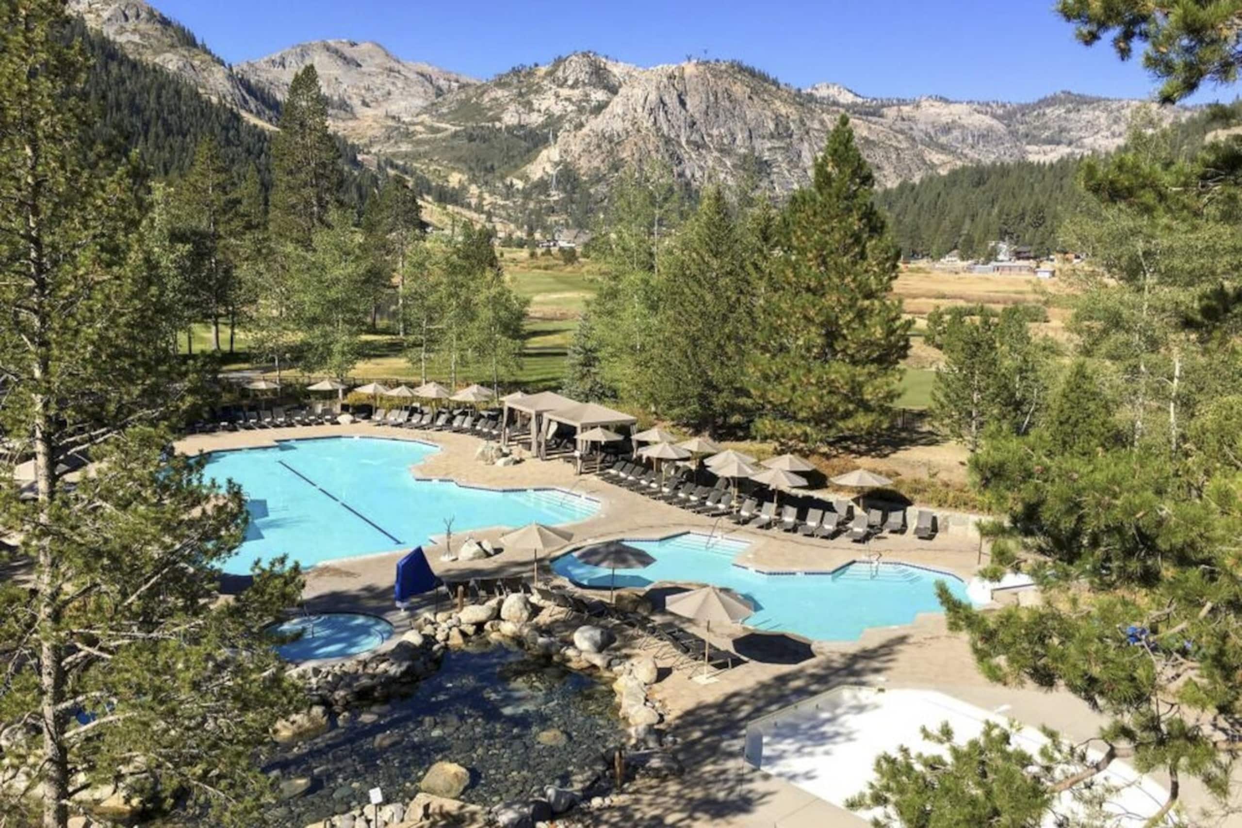 Resort Perks Everline Corner Retreat w/ 3 Units - Photo 9