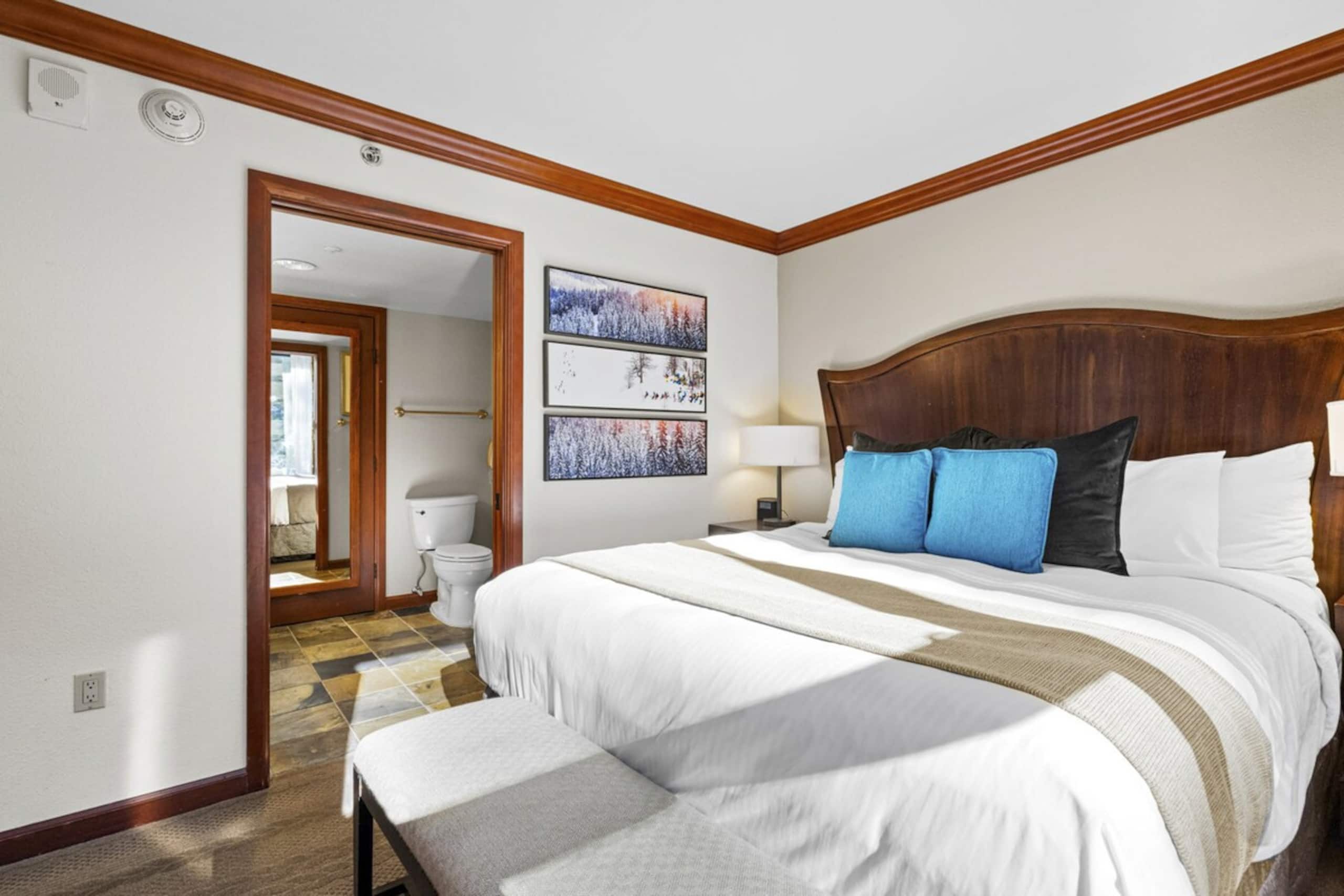 Resort Perks Everline Corner Retreat w/ 3 Units - Photo 25