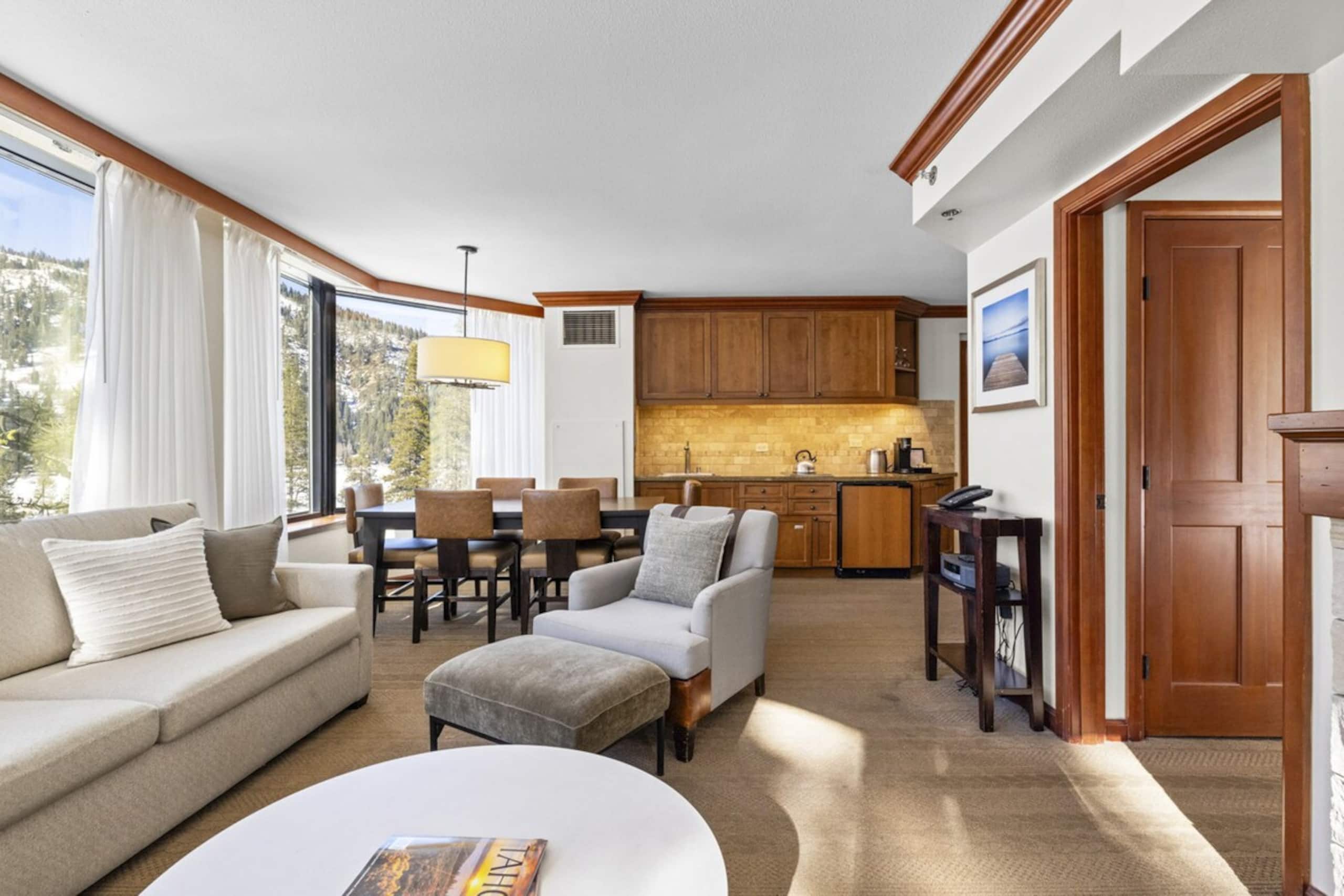 Resort Perks Everline Corner Retreat w/ 3 Units - Photo 11