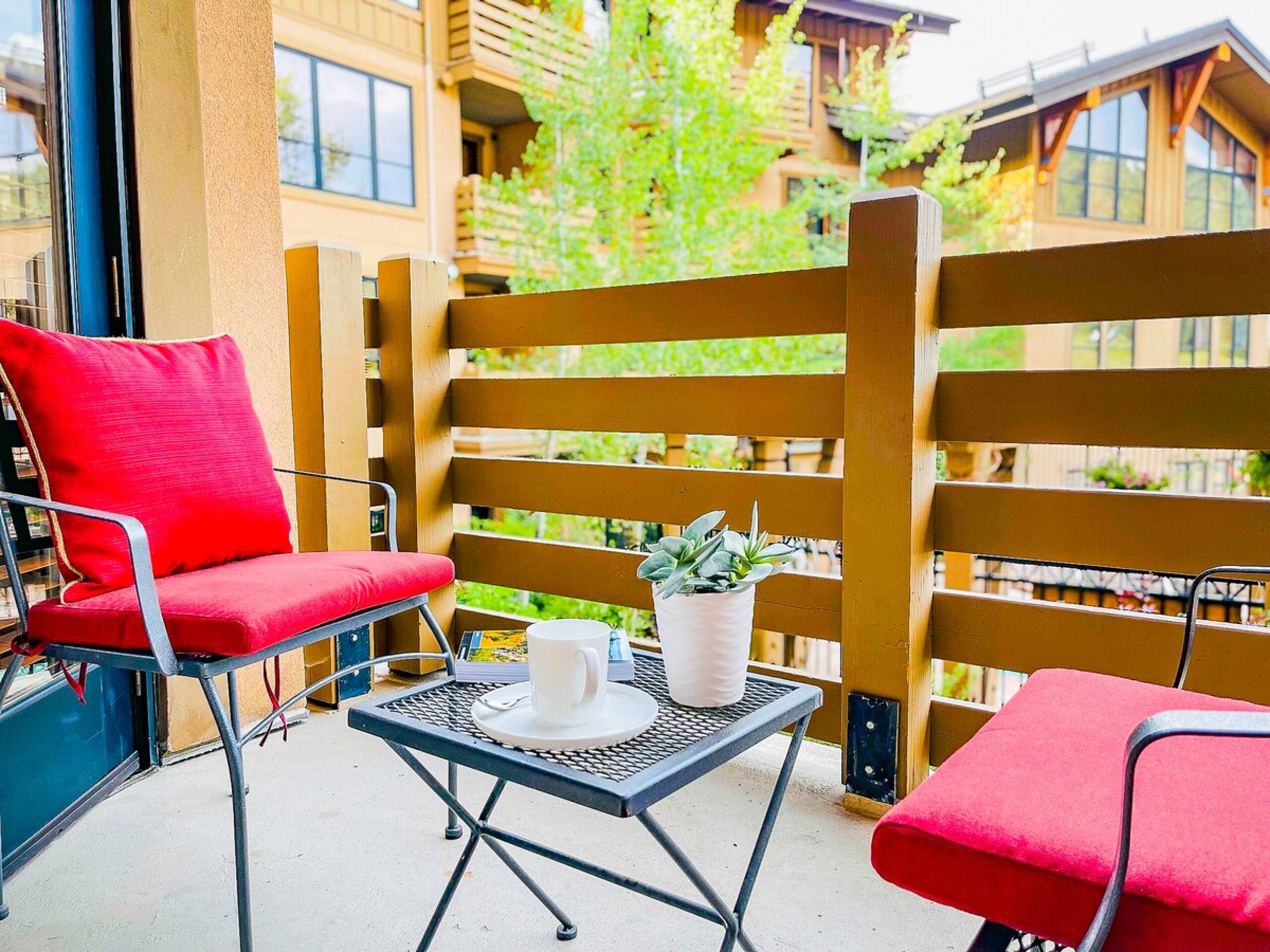 Top 5% Guest Favorite, Ski-in/out 1BR, Parking - Photo 14