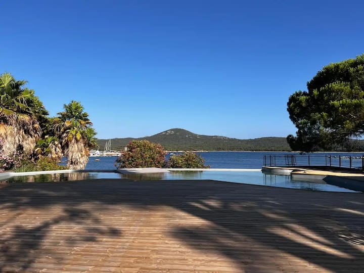 Corse Du Sud, Appartement T3 Les Pieds Dans L'eau - Figari