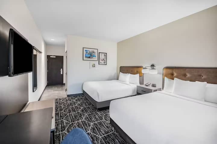 La Quinta Yucaipa | 2 Queen | Free Parking - Redlands, CA