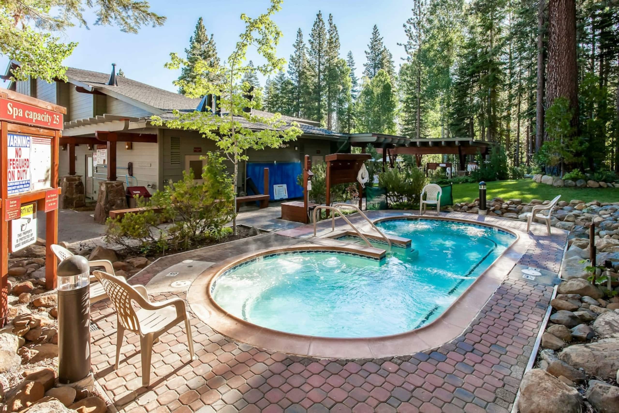 Rusti-Chic 3BR, Balcony, Pool - Photo 3